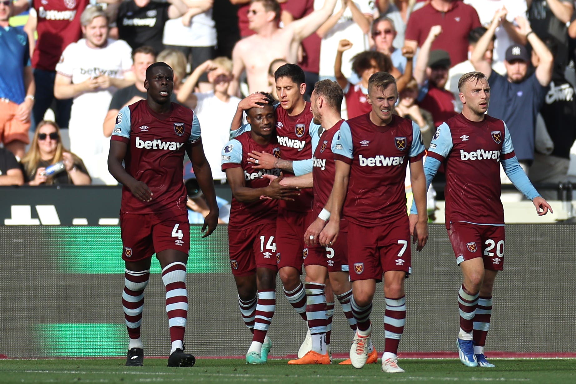 Mohammed Kudus (second left) celebrates scoring West Ham’s late equaliser (Bradley Collyer/PA)