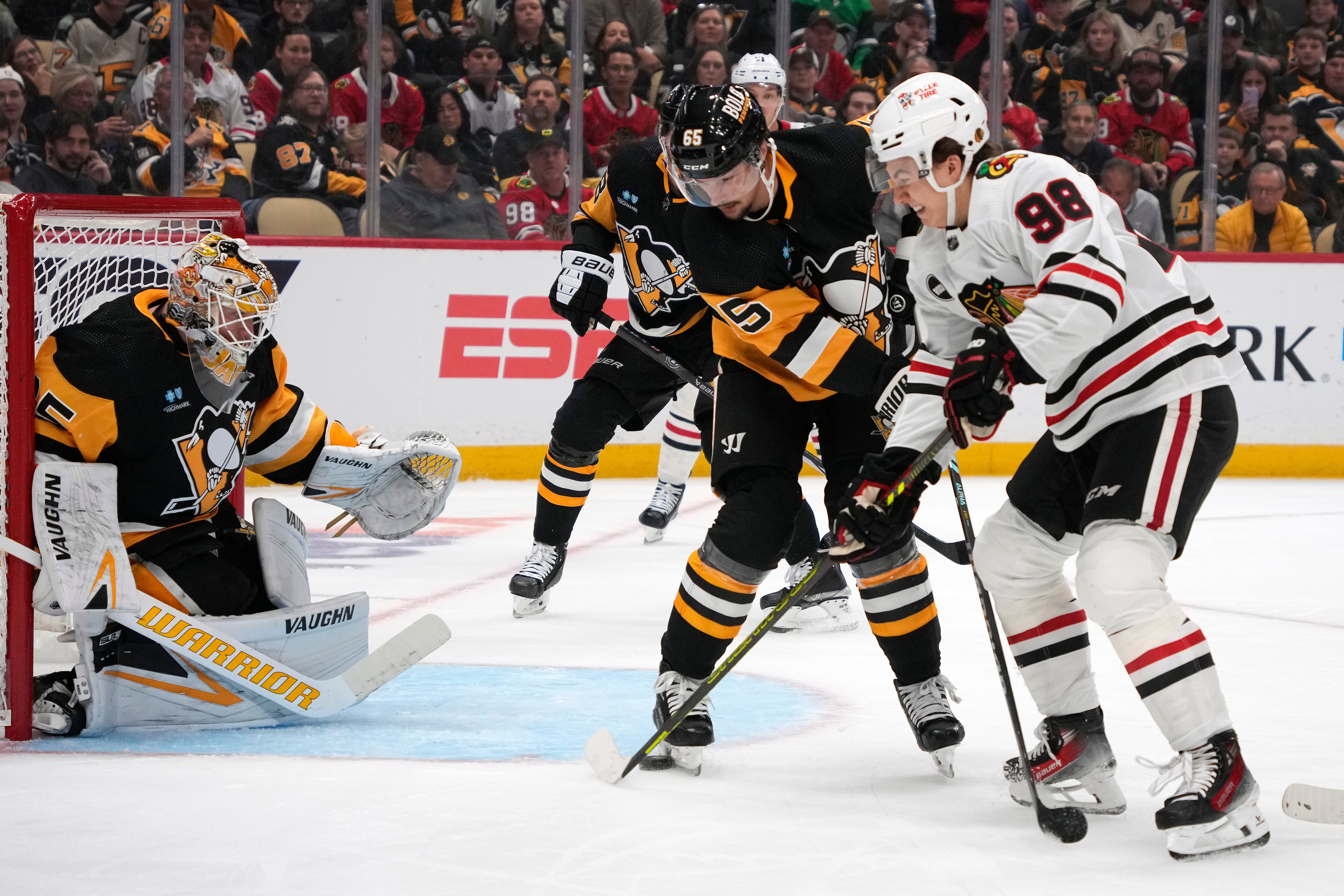 Blackhawks Penguins Hockey