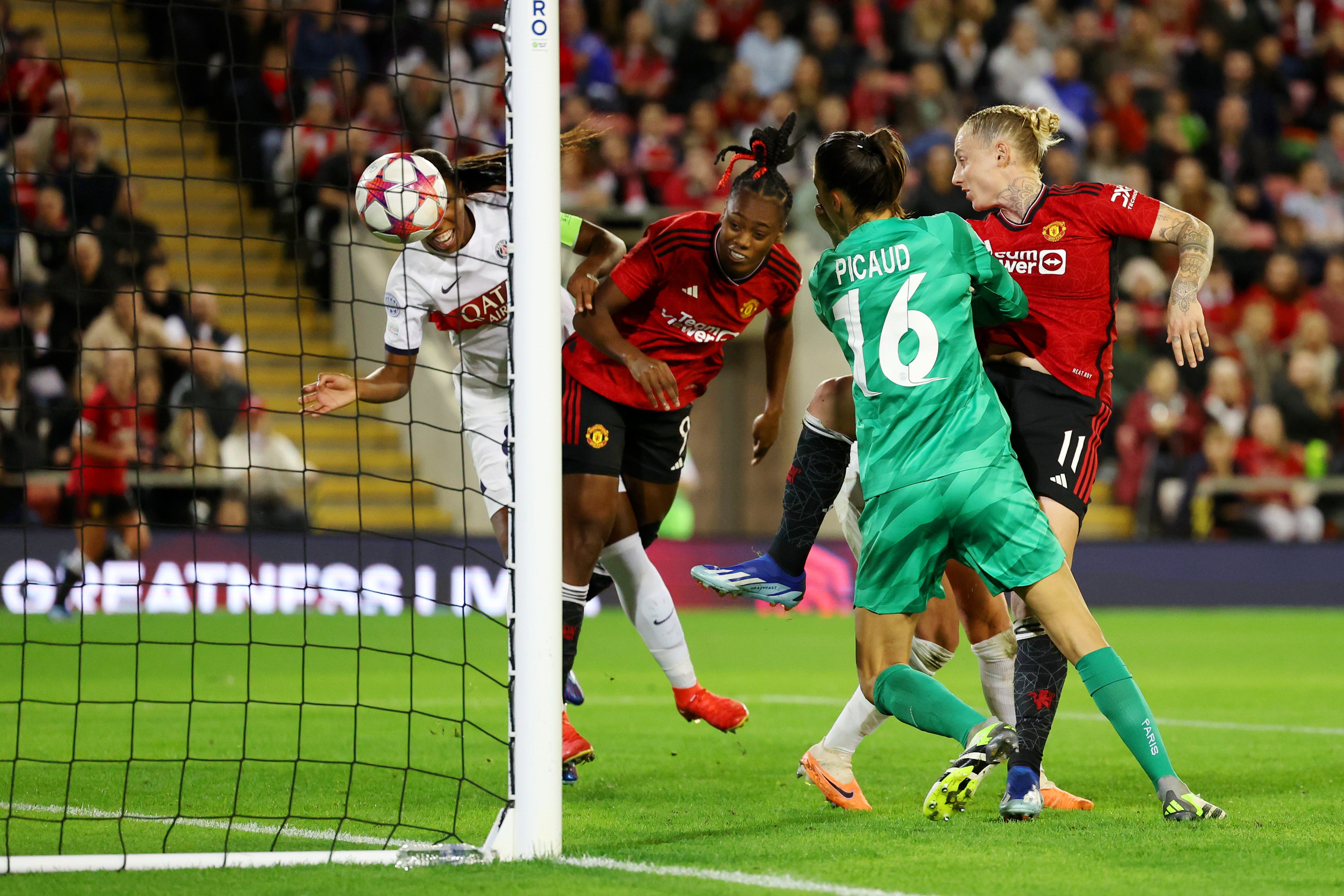 Malard equalises for United