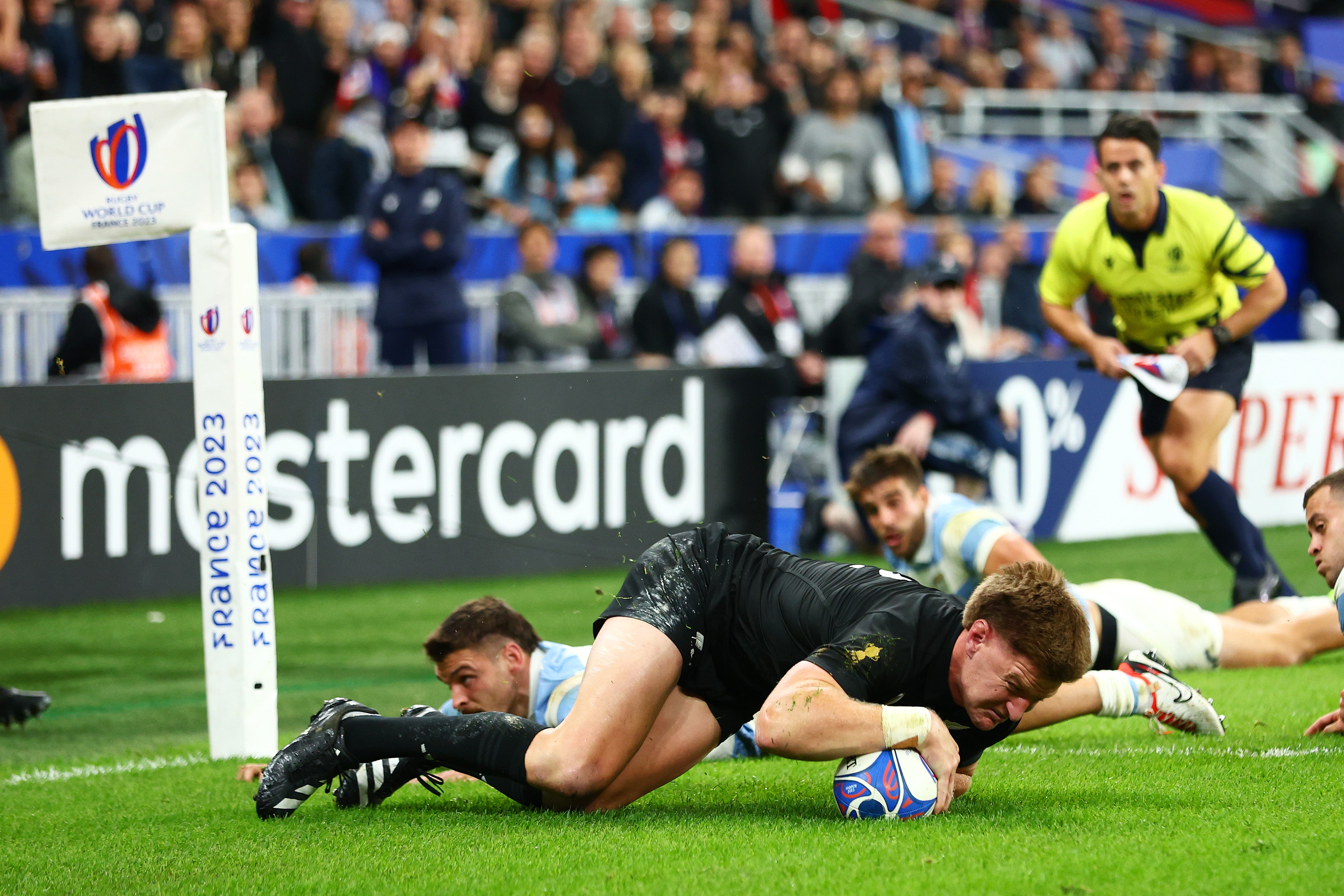 Jordie Barrett crashed over for the All Blacks’s second of seven tries