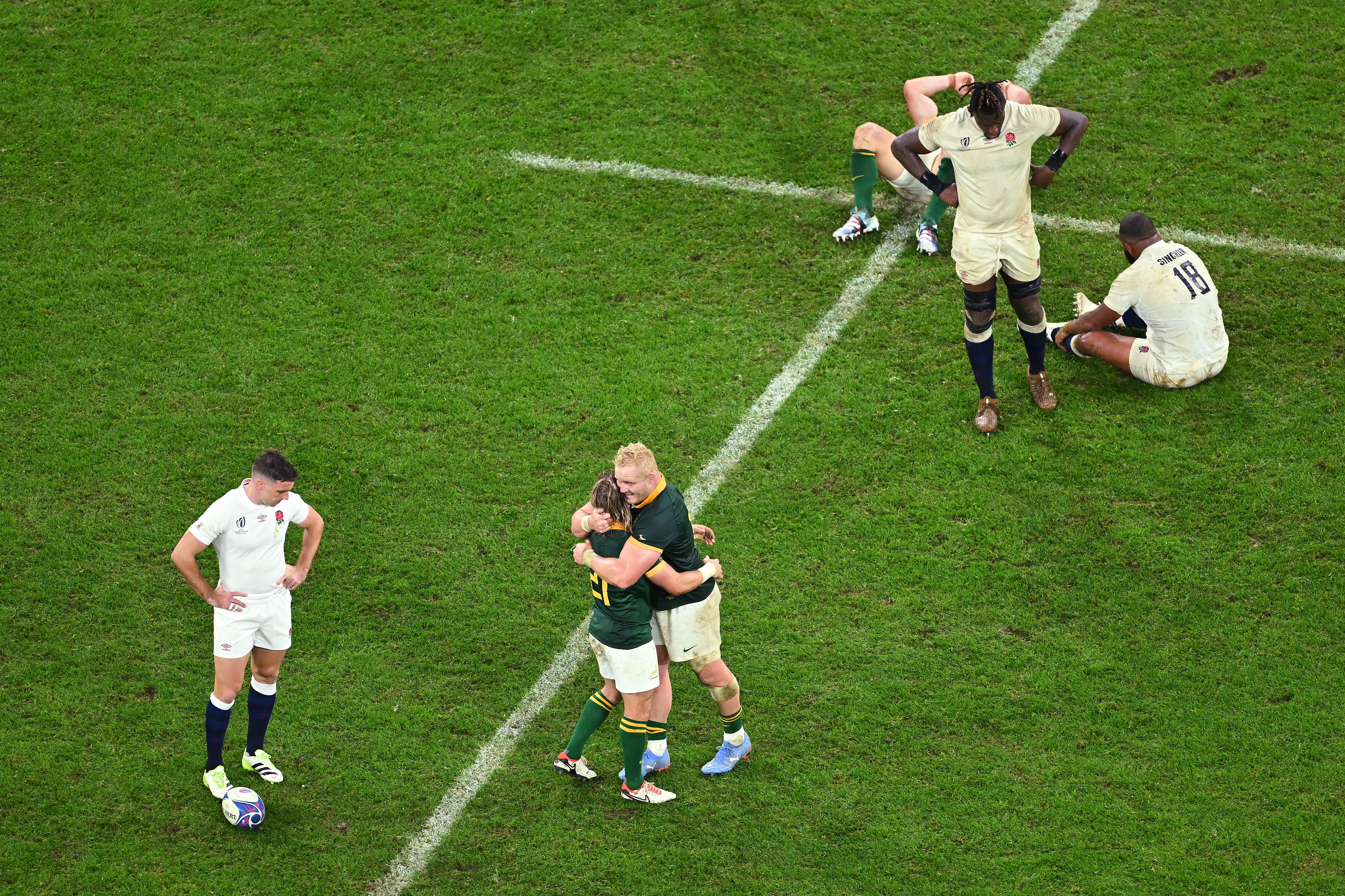 England fell narrowly short in a compelling physical contest