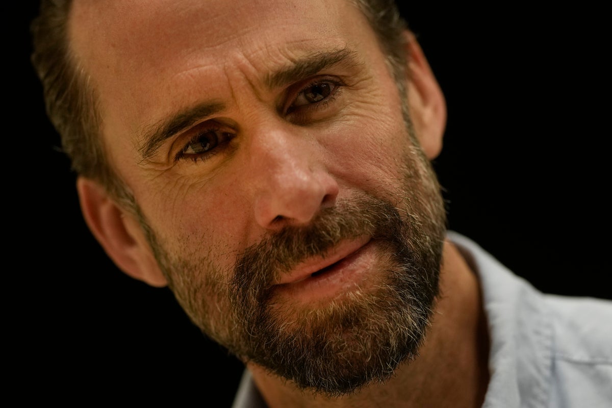 Joseph Fiennes recalls holding a woman as she died in ‘horrific’ horse riding accident
