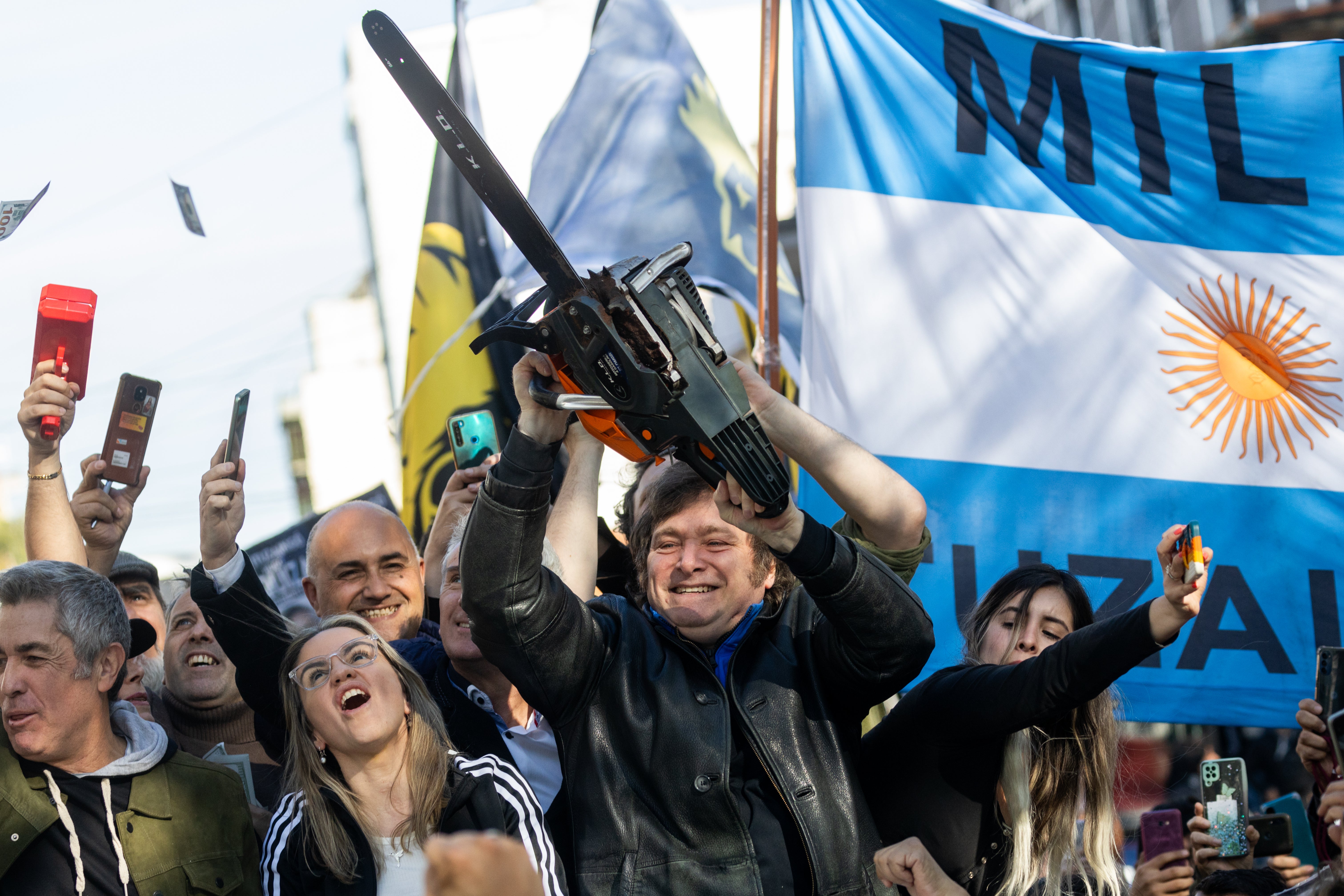 Javier Milei with his trademark chainsaw during the presidential campaign