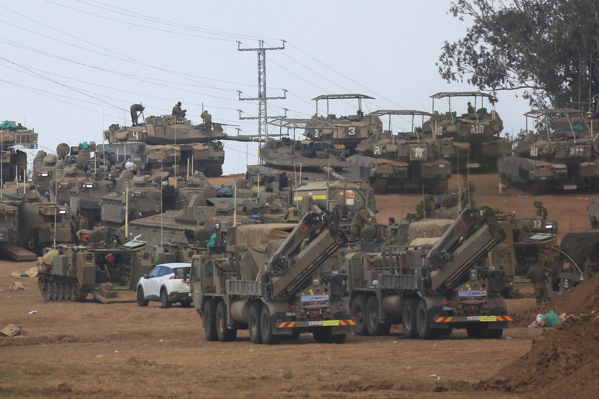 Israel has put ‘cope cages’ on top of their tanks to protect soldiers against kamikaze drone attacks