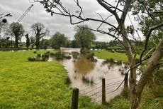 UK weather: Met Office warns heavy rain could cause travel delays