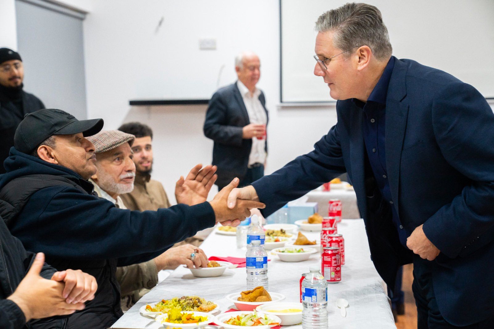 Sir Keir Starmer faced criticism from the South Wales Islamic Centre mosque for his representation of their visit amid controversy over his stance on Israel-Gaza