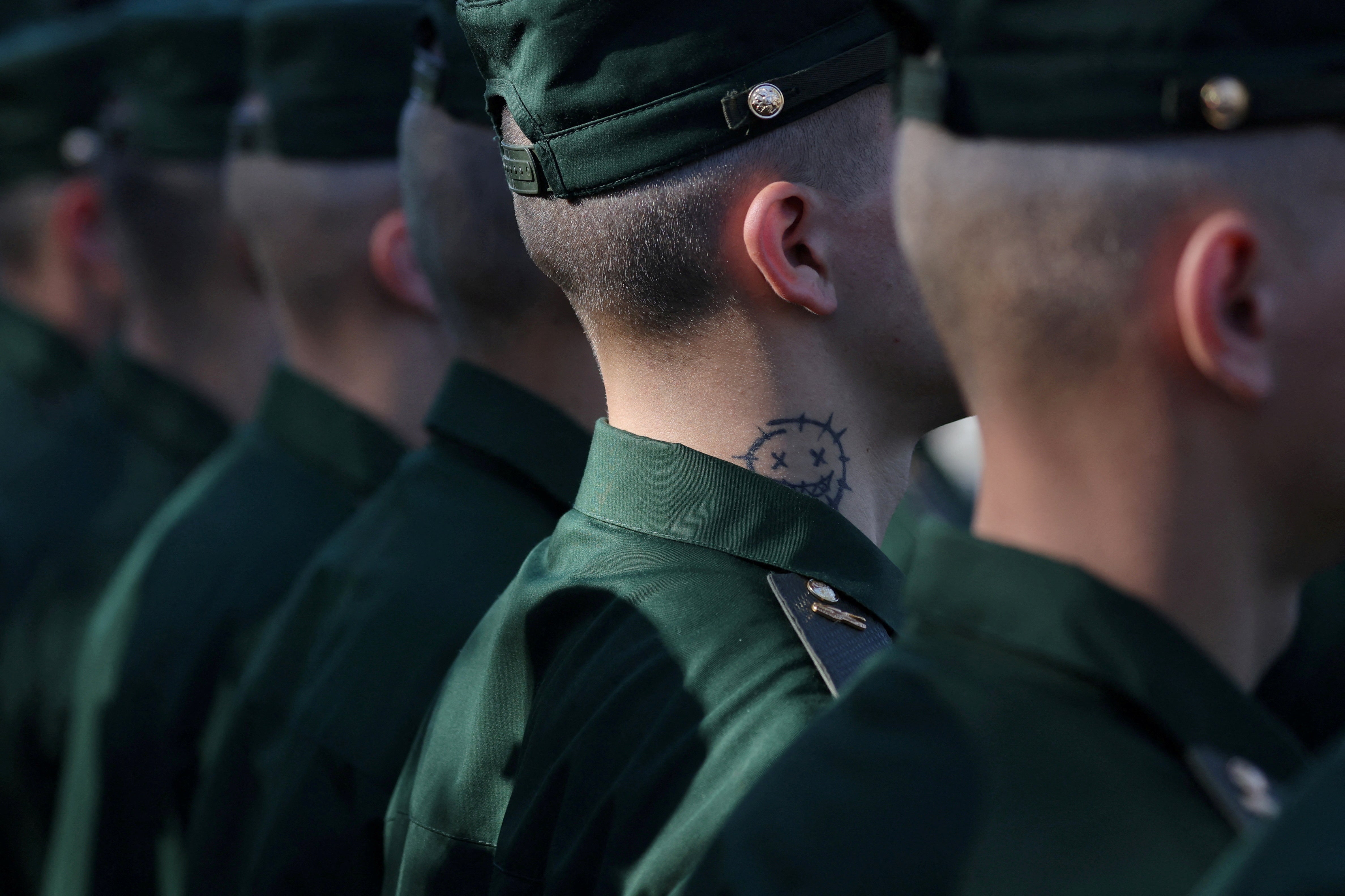 Russian servicemen at a military ceremony