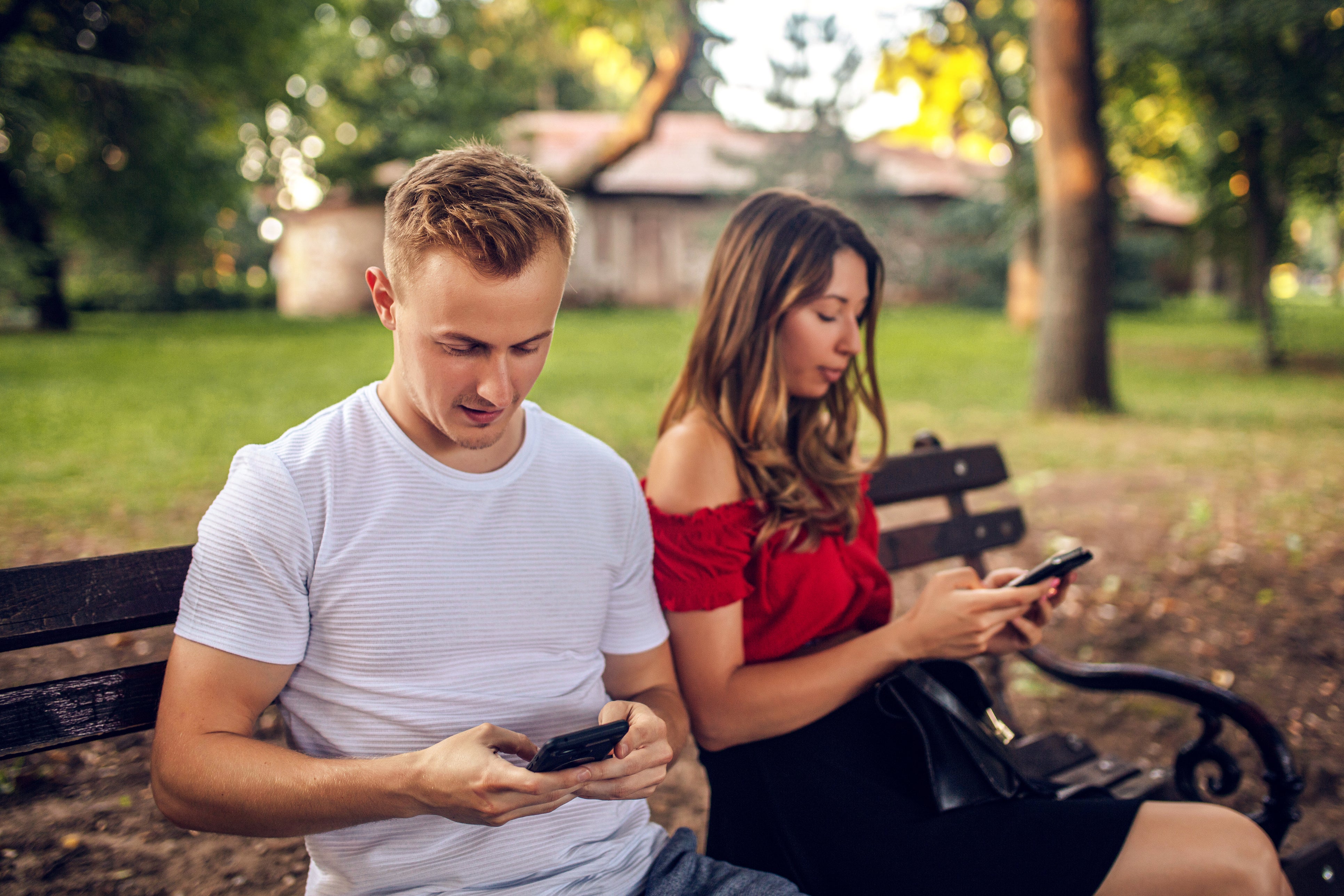 People who are ‘phubbed’ themselves are more likely to ‘phub’ others, further contributing to feelings of isolation