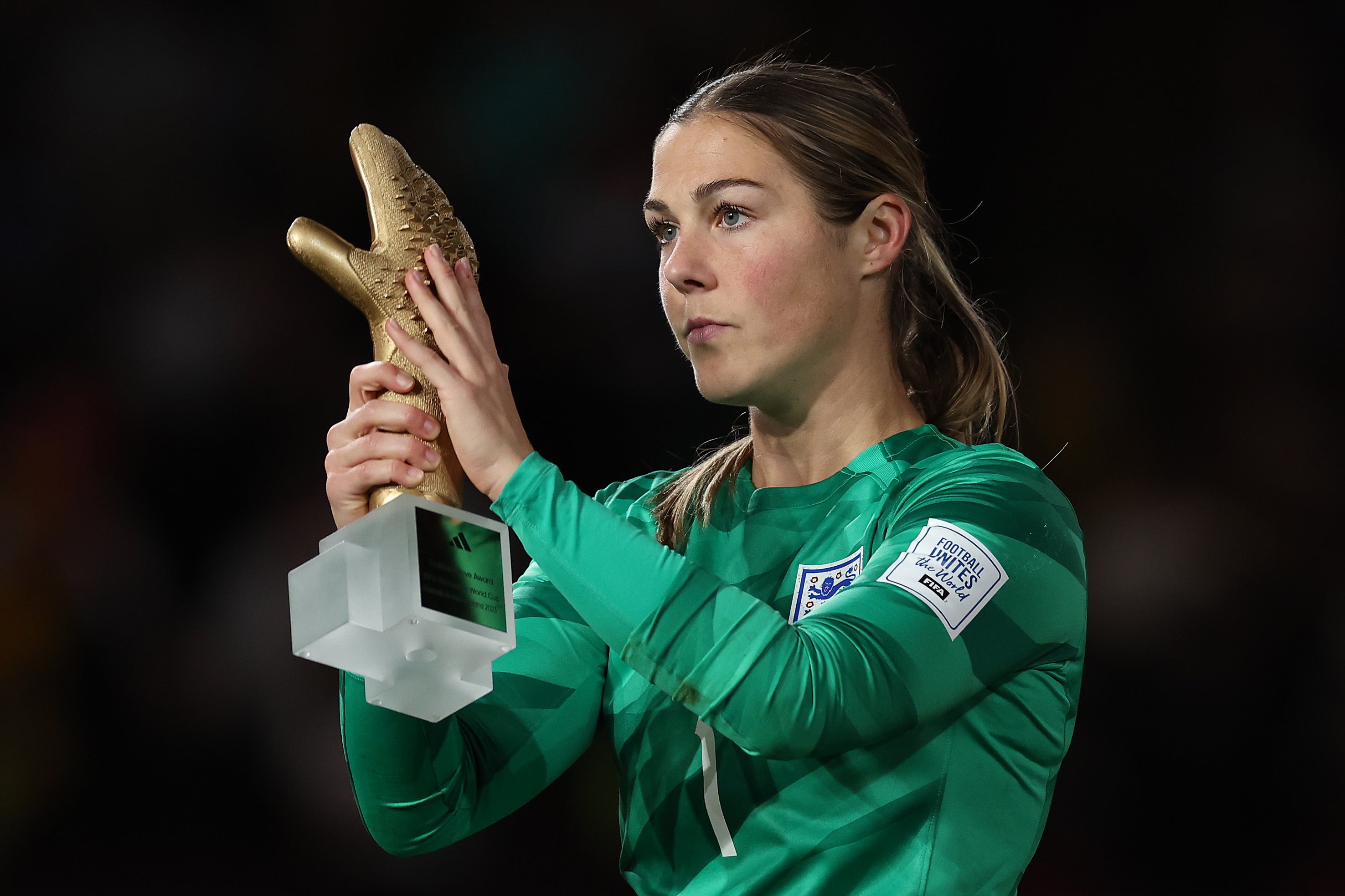 Mary Earps should have had the chance to win women’s goalkeeper of the year