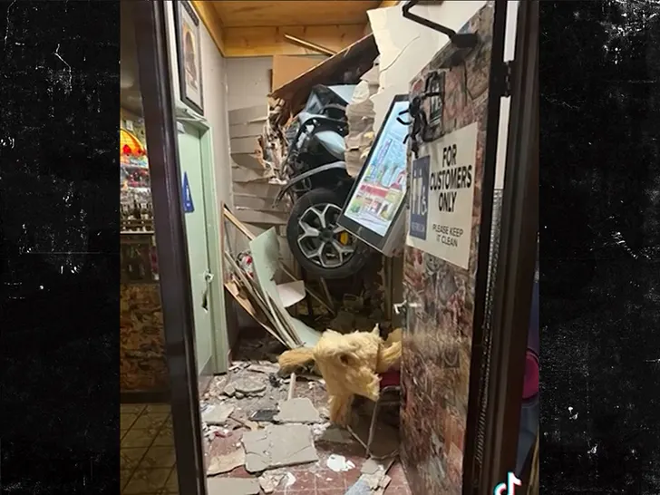 The electric vehicle collided with a pizza restaurant