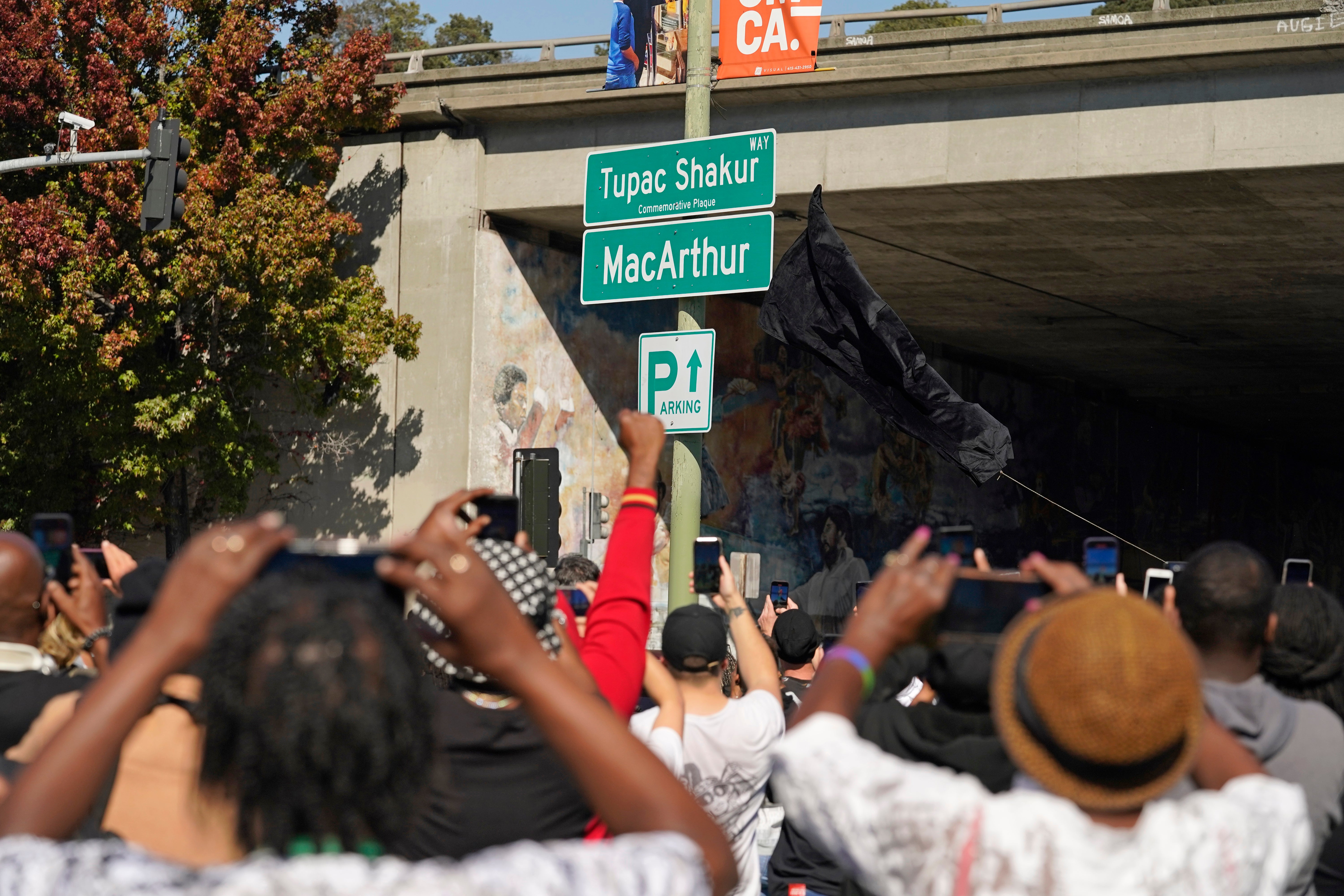 Tupac Oakland Street