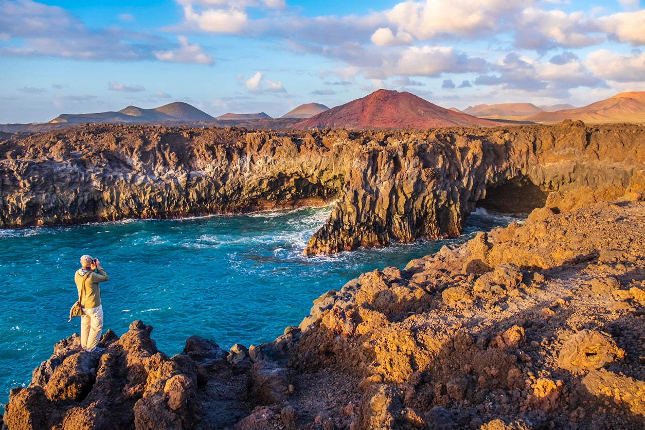 Lows in December are around 14C in Lanzarote