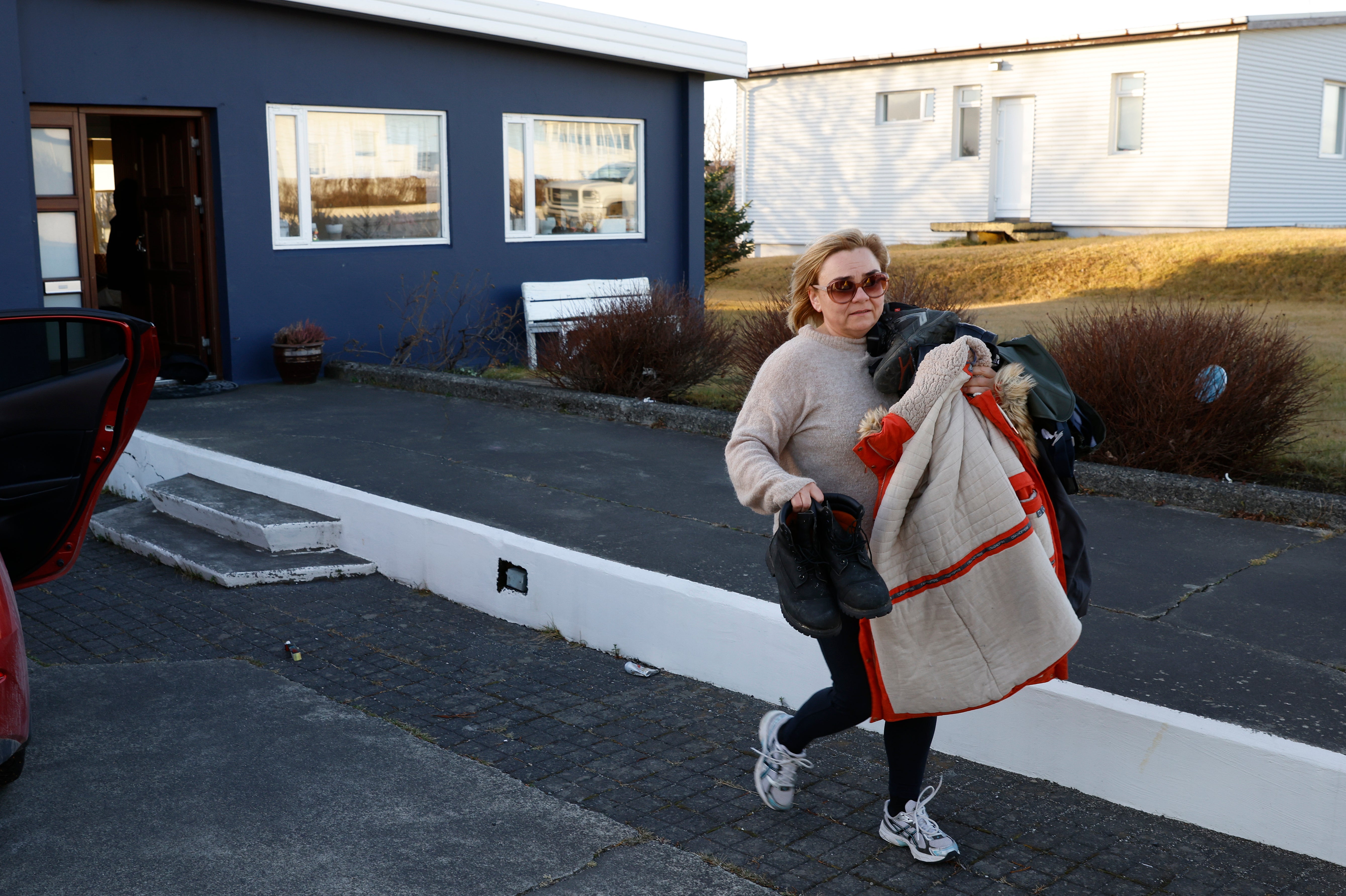 Grindavik residents have been allowed to return home for five minutes to collect valuables and pets