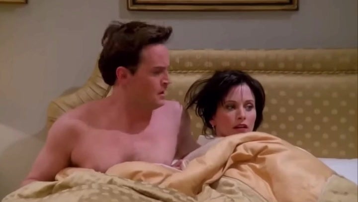 Perry and Cox as Chandler and Monica in ‘Friends’