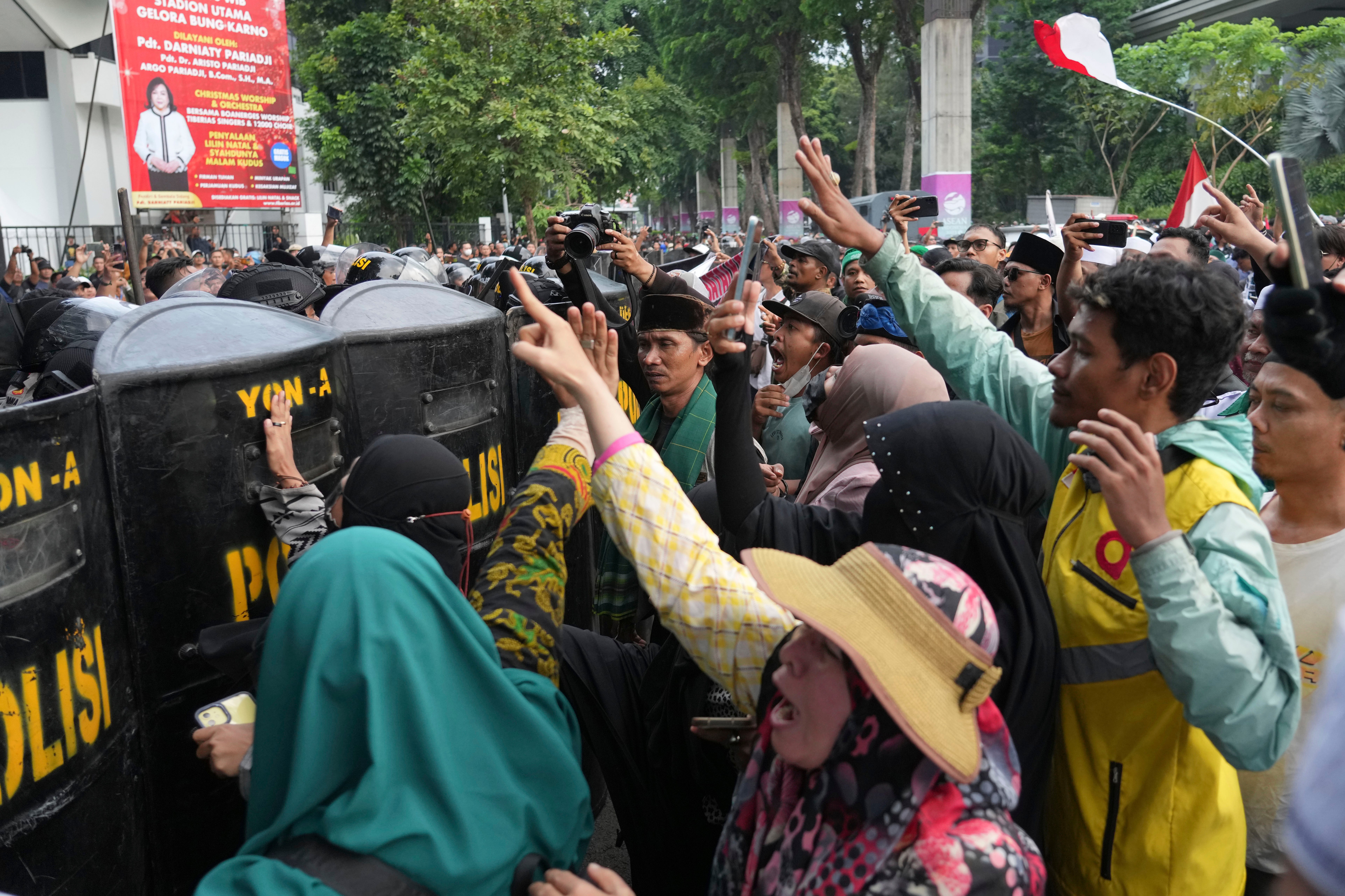 Indonesia Protest Coldplay Concert