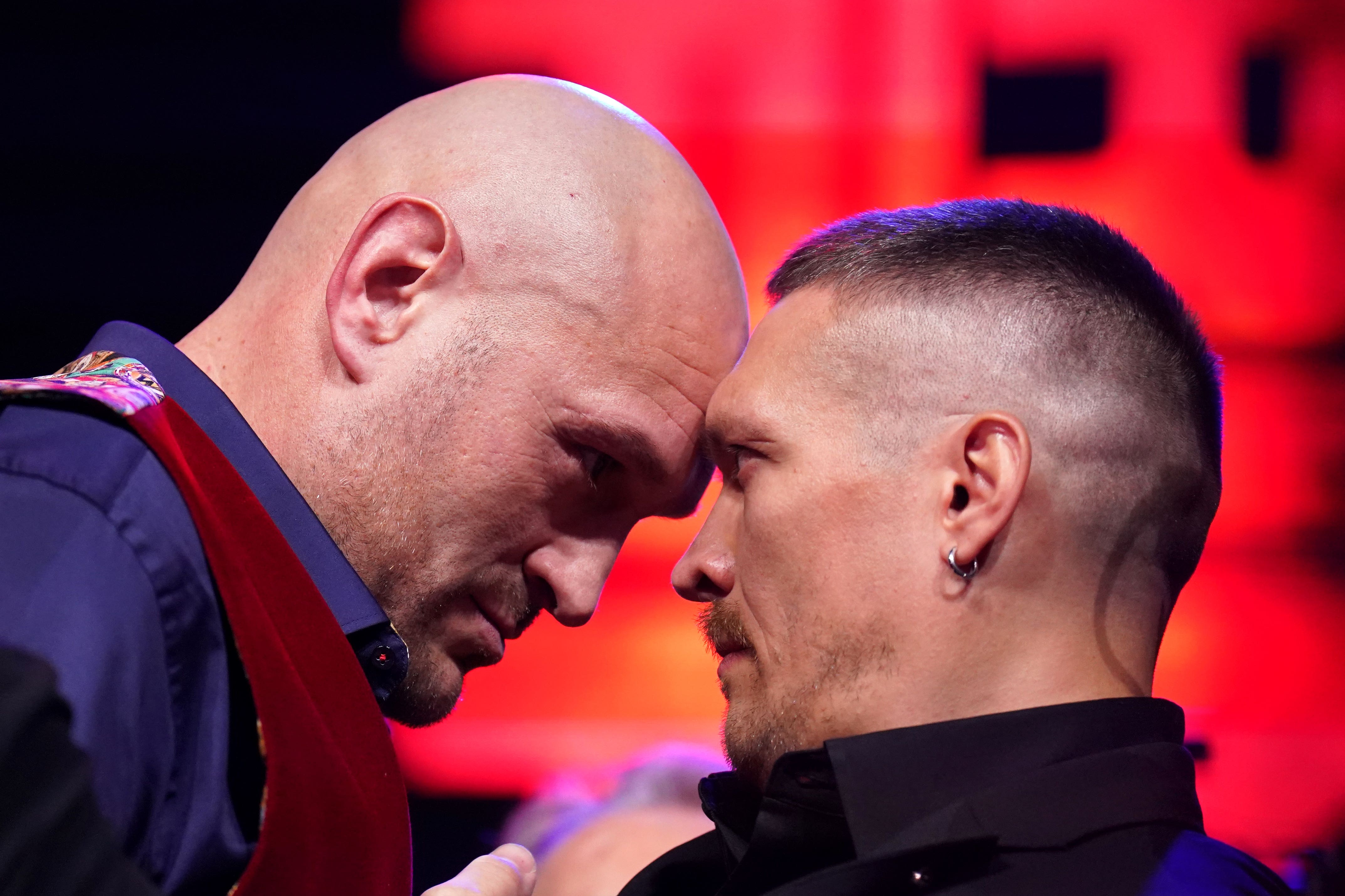 Tyson Fury and Oleksandr Usyk will fight to crown the first undisputed heavyweight champion since 2000