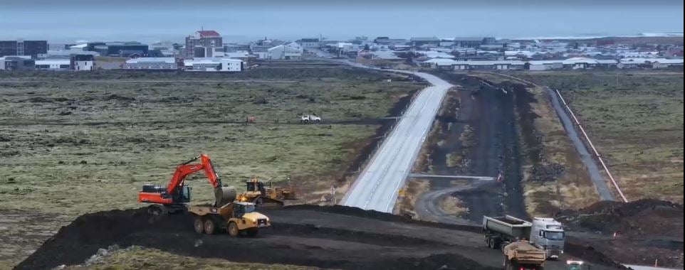 Race against time to protect Svartsengi power plant from lava