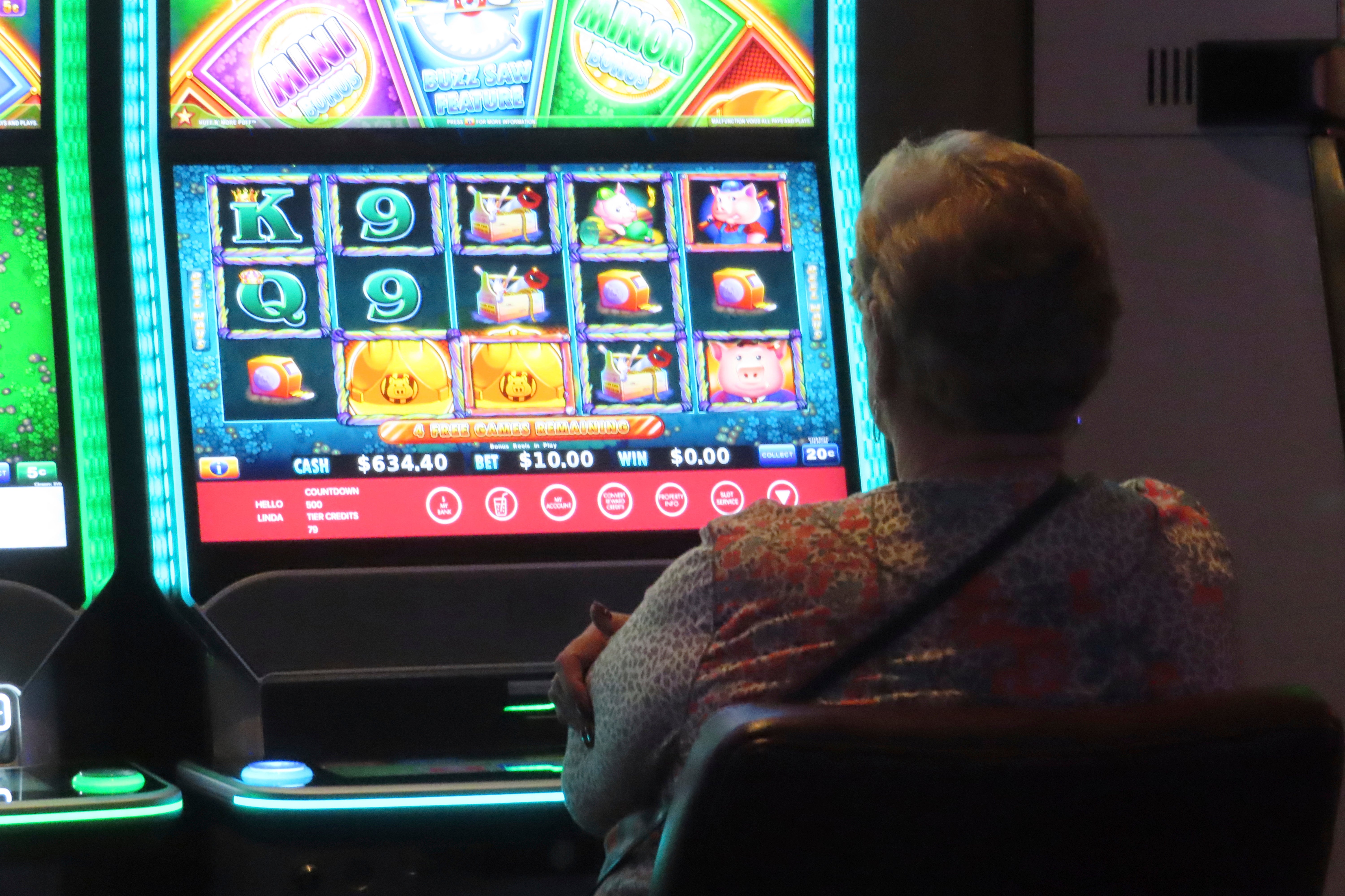 Earns Atlantic City Casinos