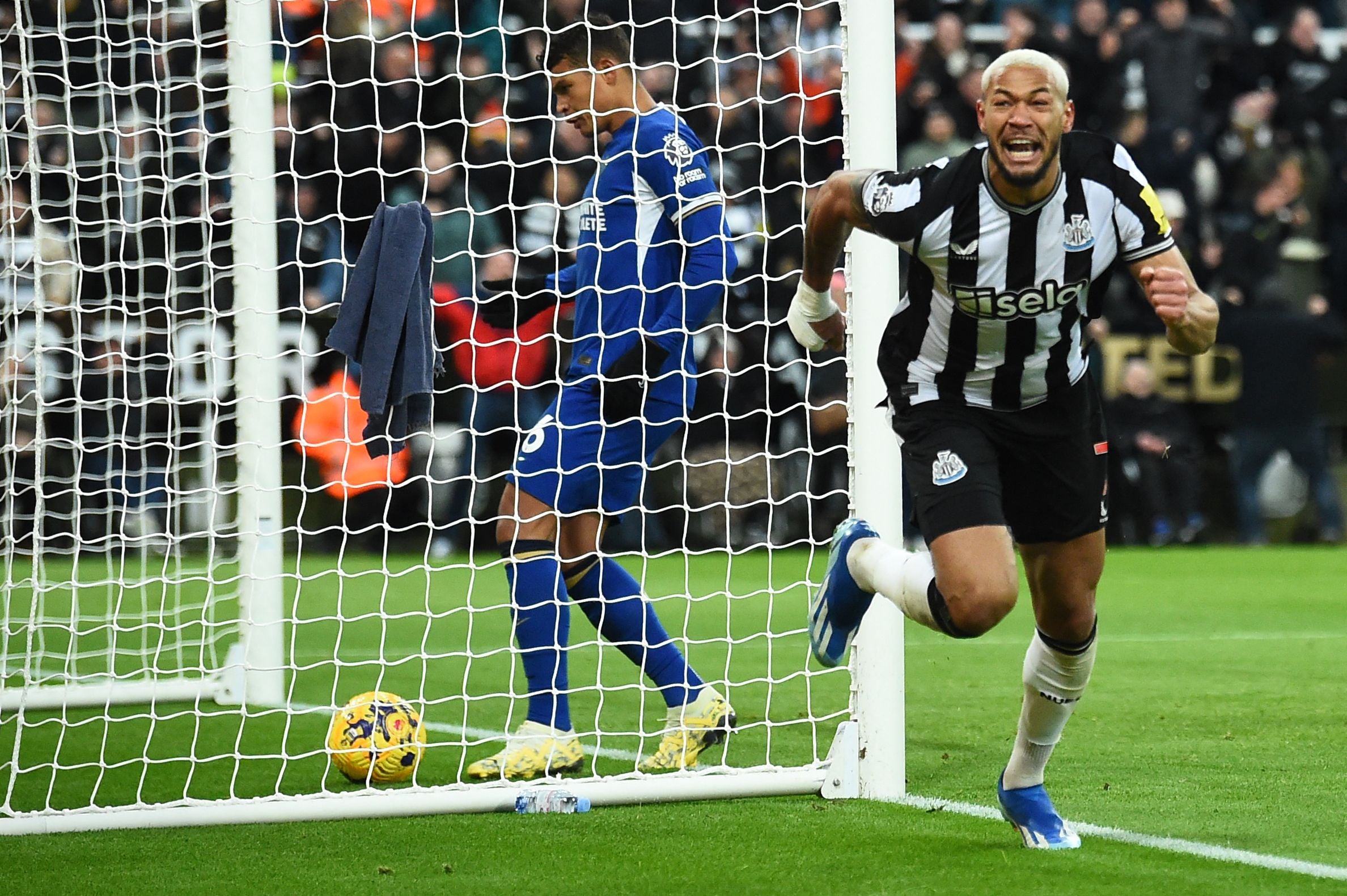 Joelinton celebrates scoring Newcastle’s third goal