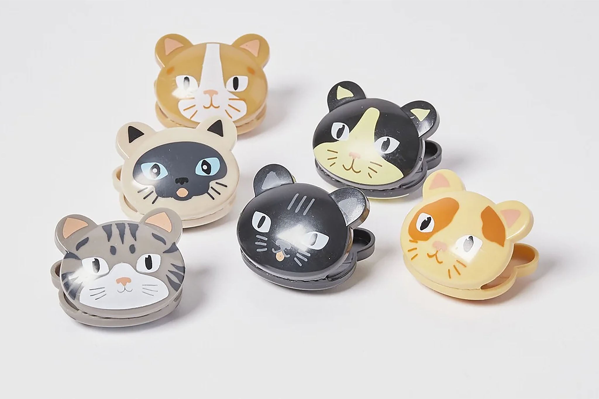 Cat bag clips: practical and cute