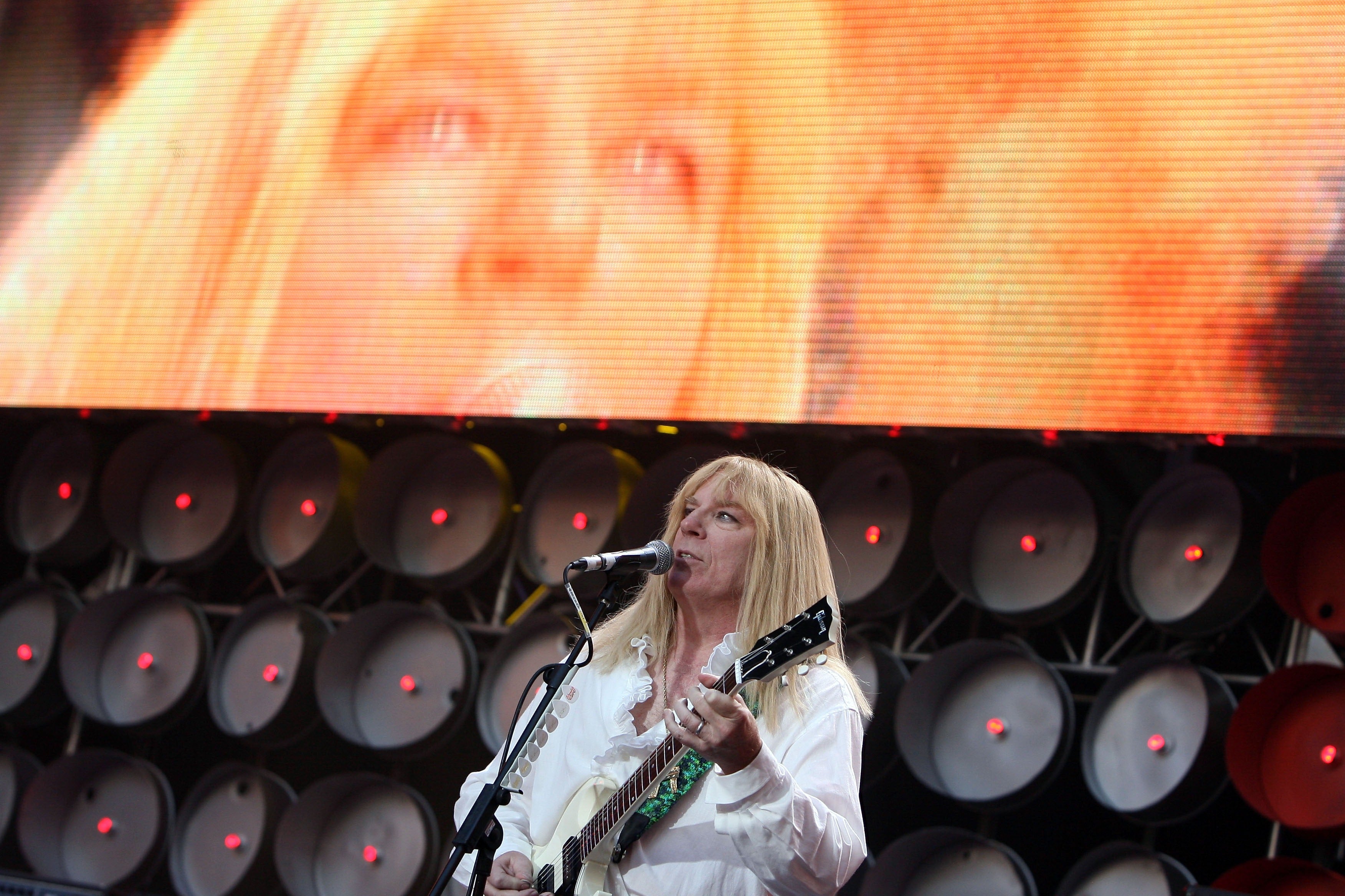 David St. Hubbins (Michael McKean) of Spinal Tap performing at Live Earth in 2007