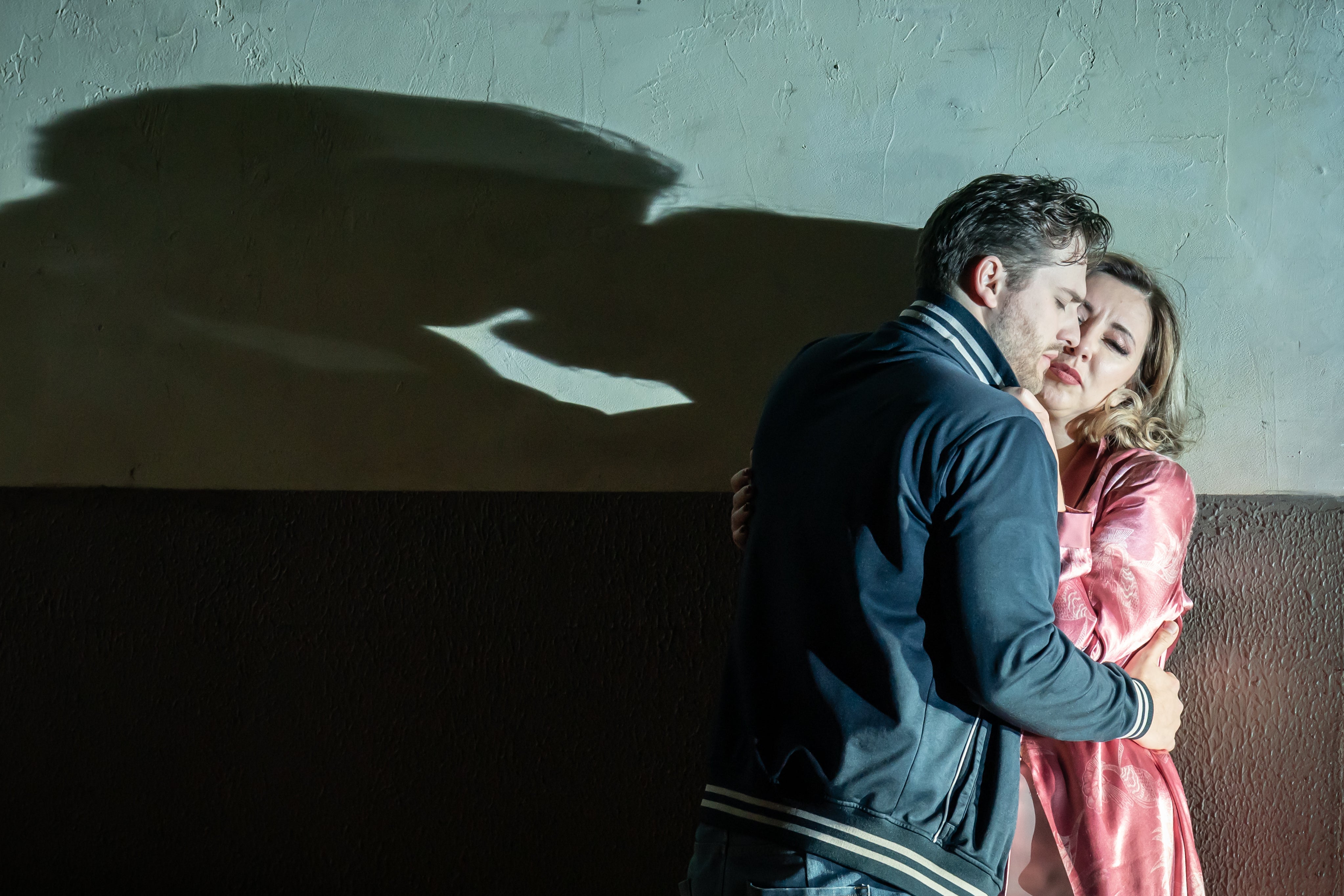 Anna Princeva, who is teasingly suductive, and Andrzej Filonczyk in ‘Pagliacci’