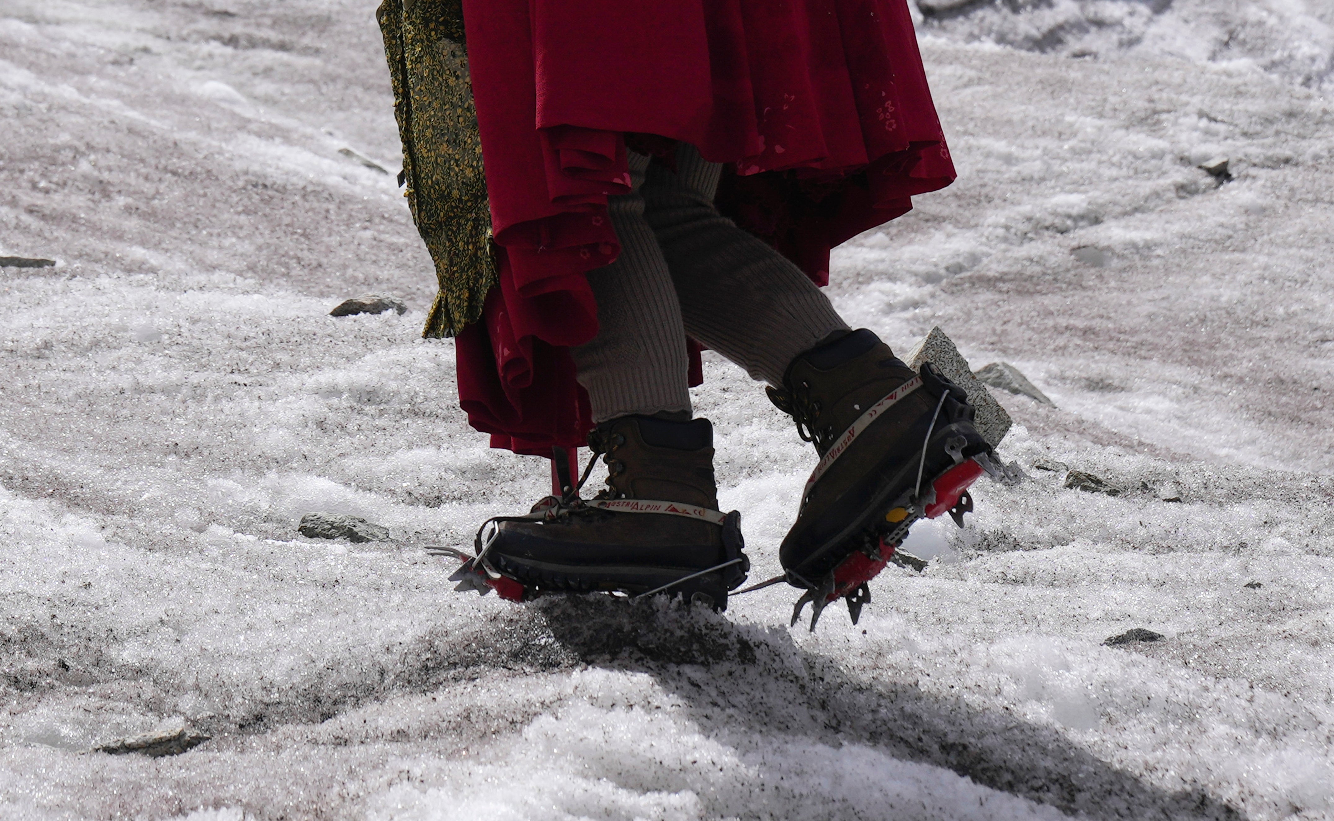 Bolivia Indigenous Women Climbers