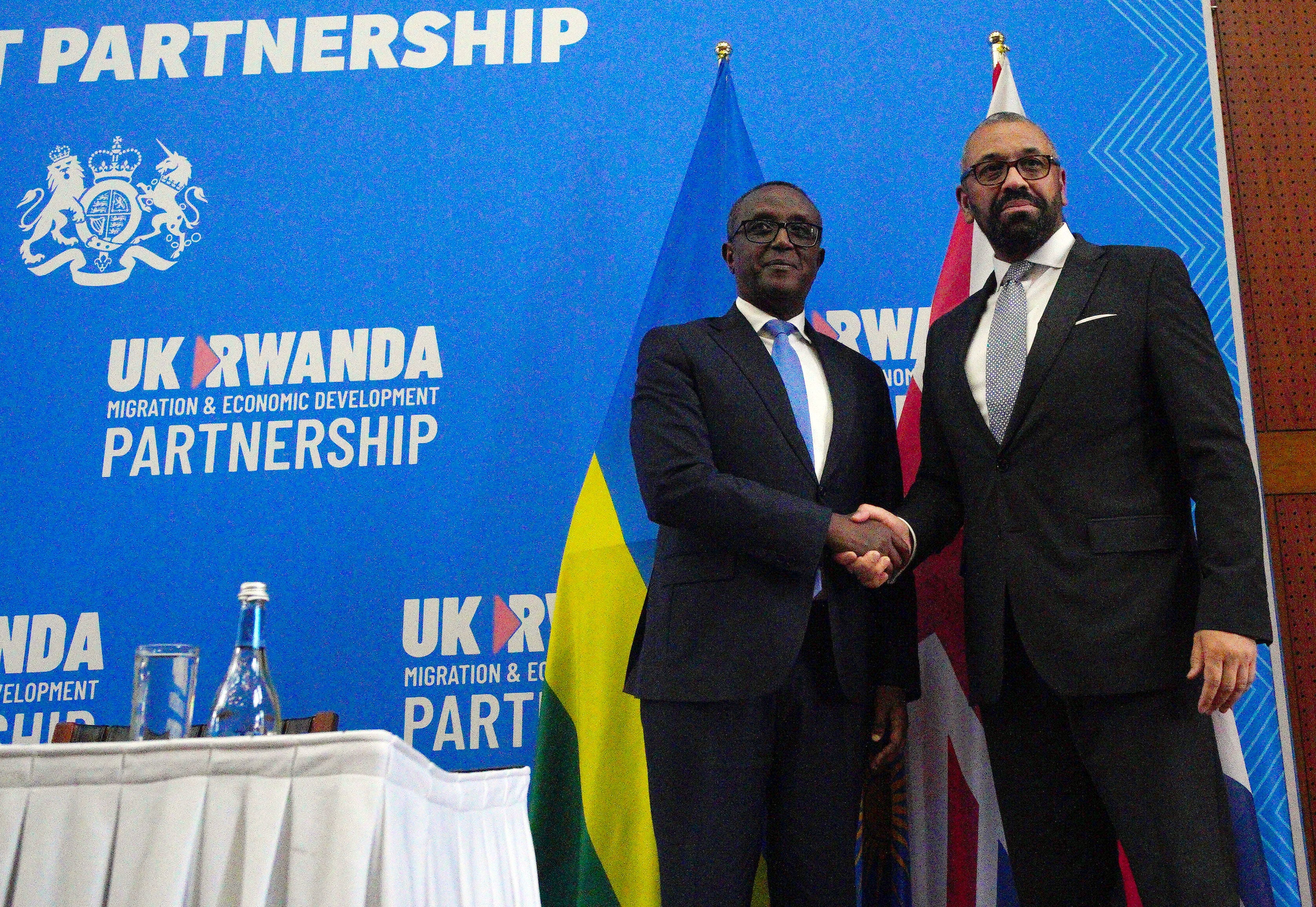 James Cleverly and Rwandan foreign minister Vincent Biruta