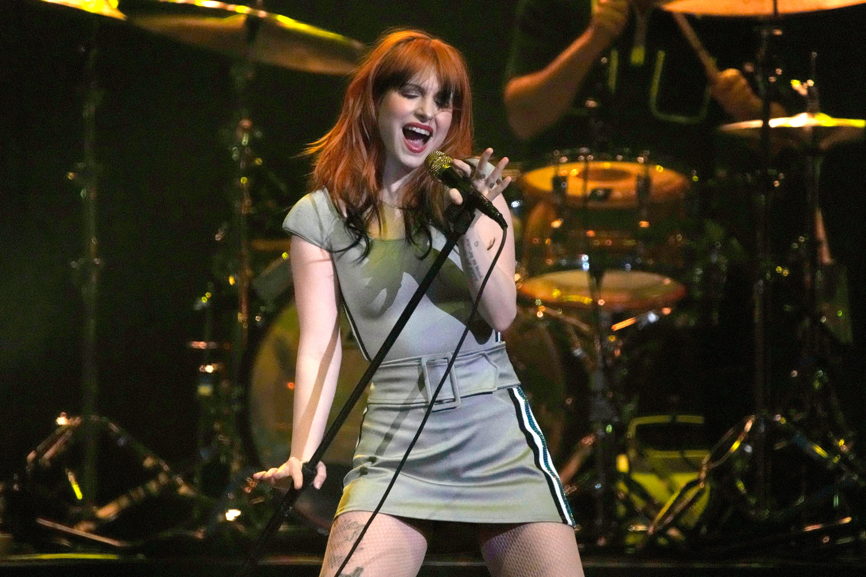 Paramore’s lead singer, Hayley Williams, performing on the ‘This Is Why’ tour
