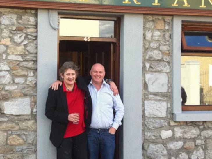 Philly and Shane outside the singer’s favourite pub