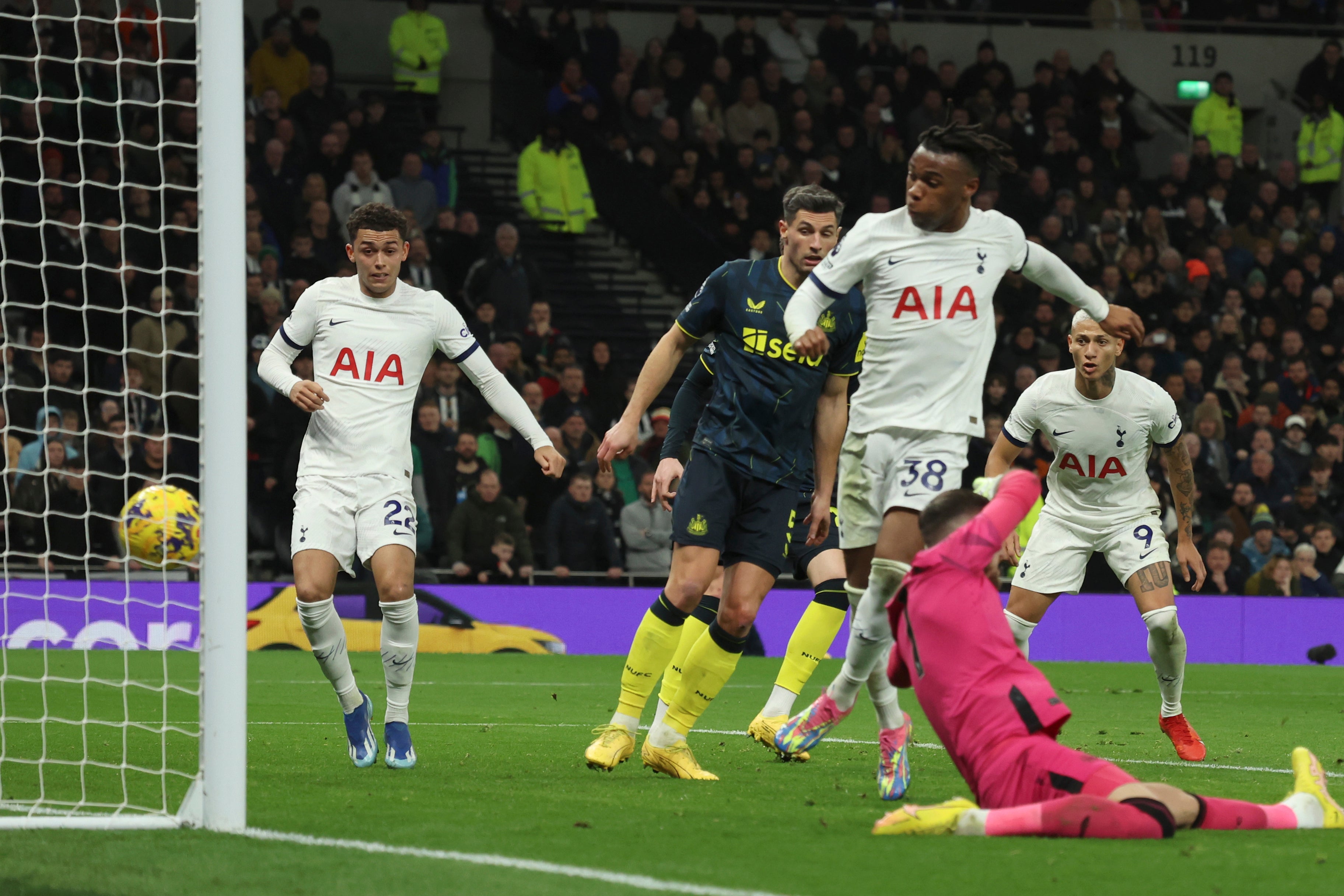 Destiny Udogie opened the scoring of Tottenham