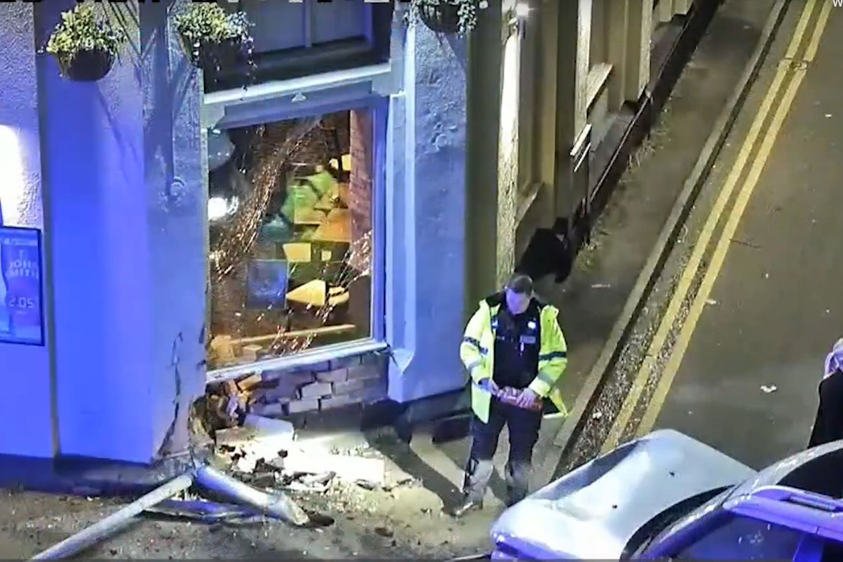 The Lockside pub in Worksop following the crash (Nottinghamshire Police)