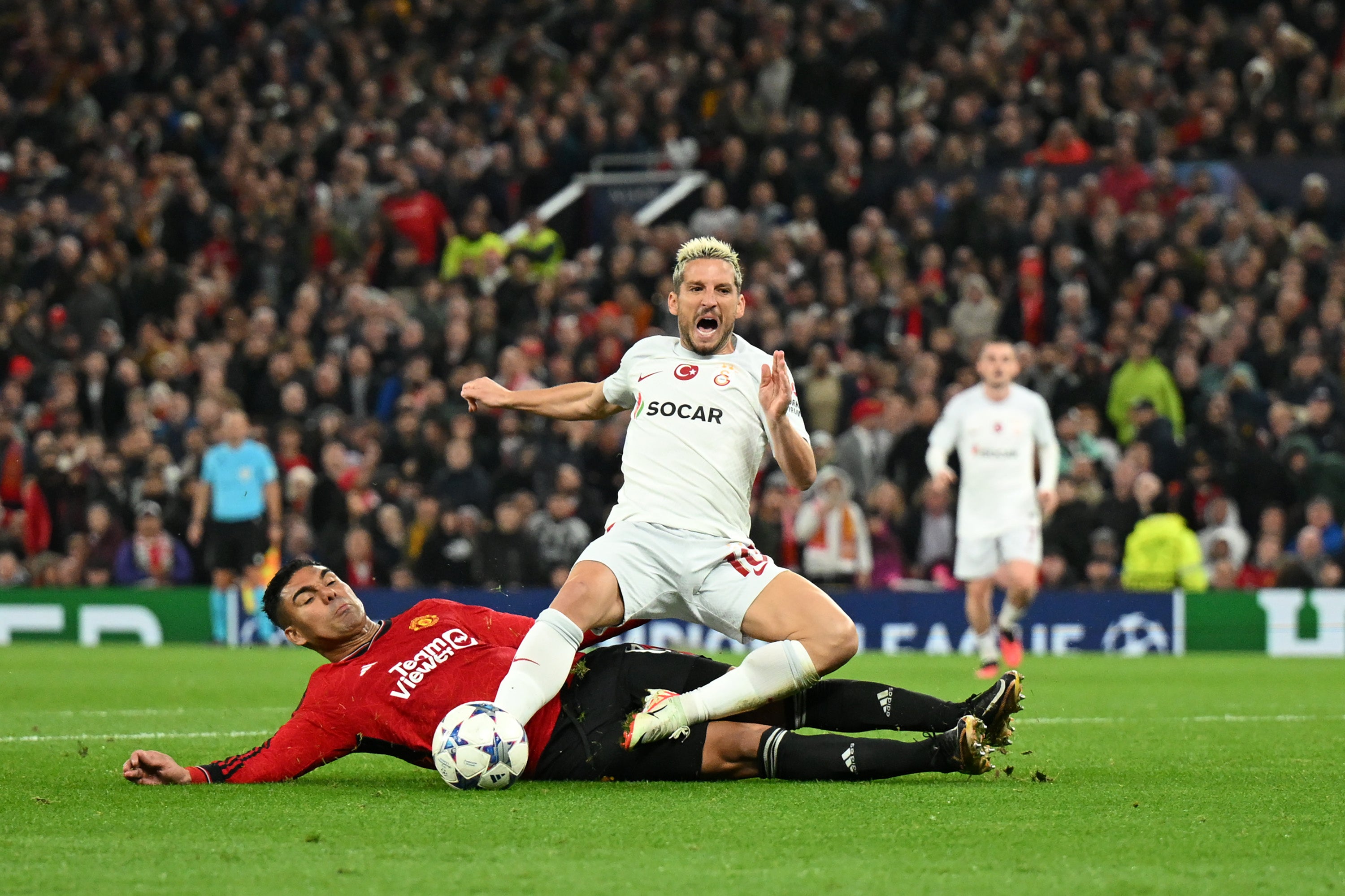 Casemiro’s red card against Galatasaray was one of several turning points in Group A