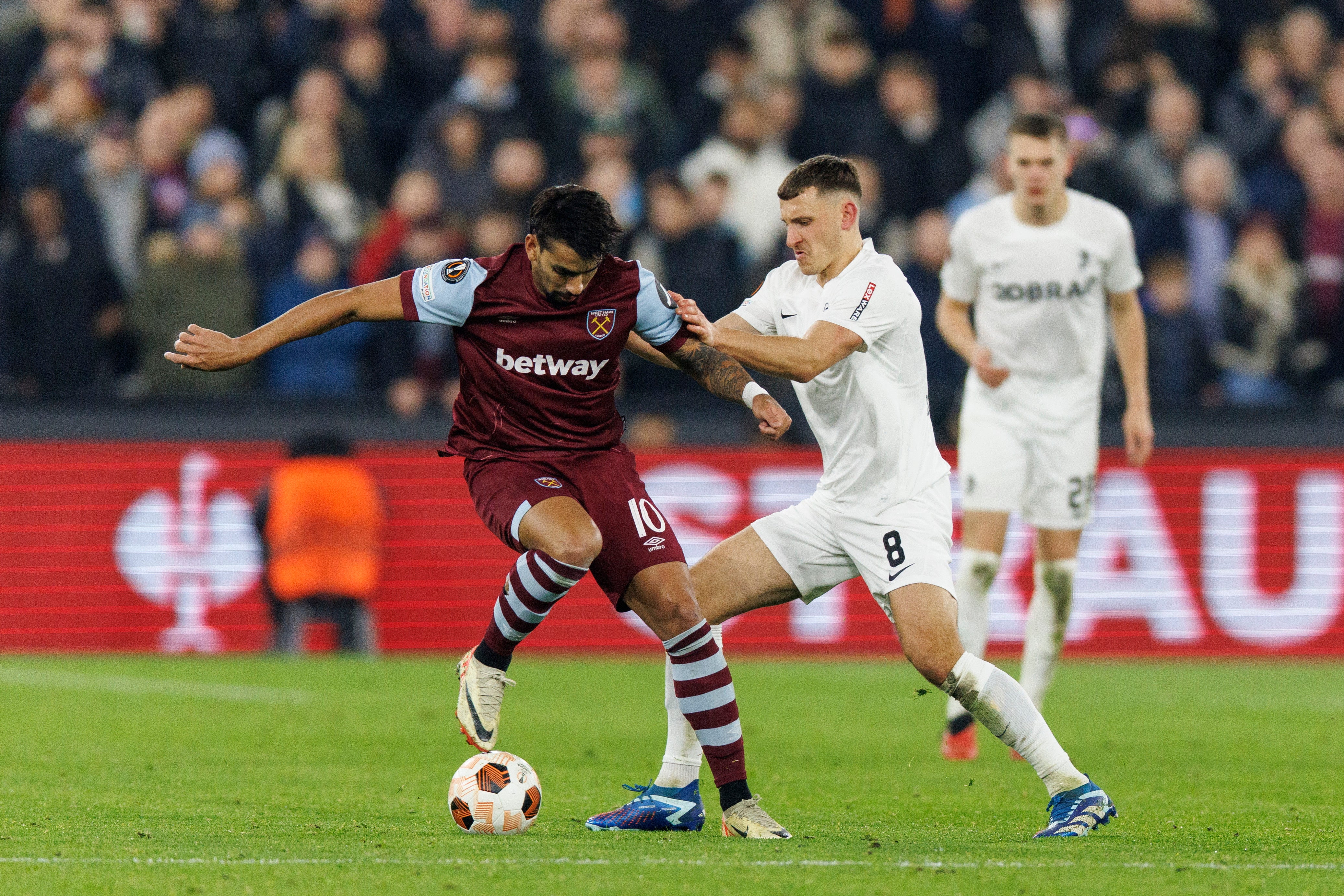 West Ham claimed the top spot in their Europa League group