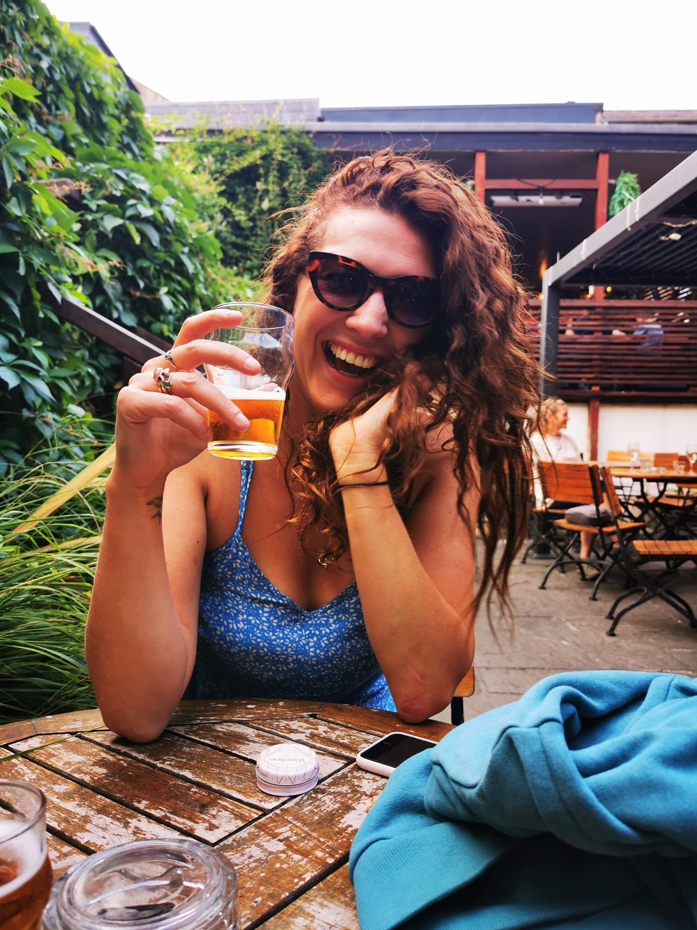 Lucy Holden is sober curious - will a mindful drinking course help her dry out in January