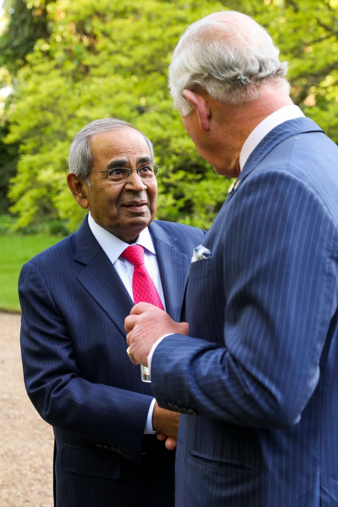 Gopichand Hinduja meeting King Charles in 2019, when he was still Prince of Wales