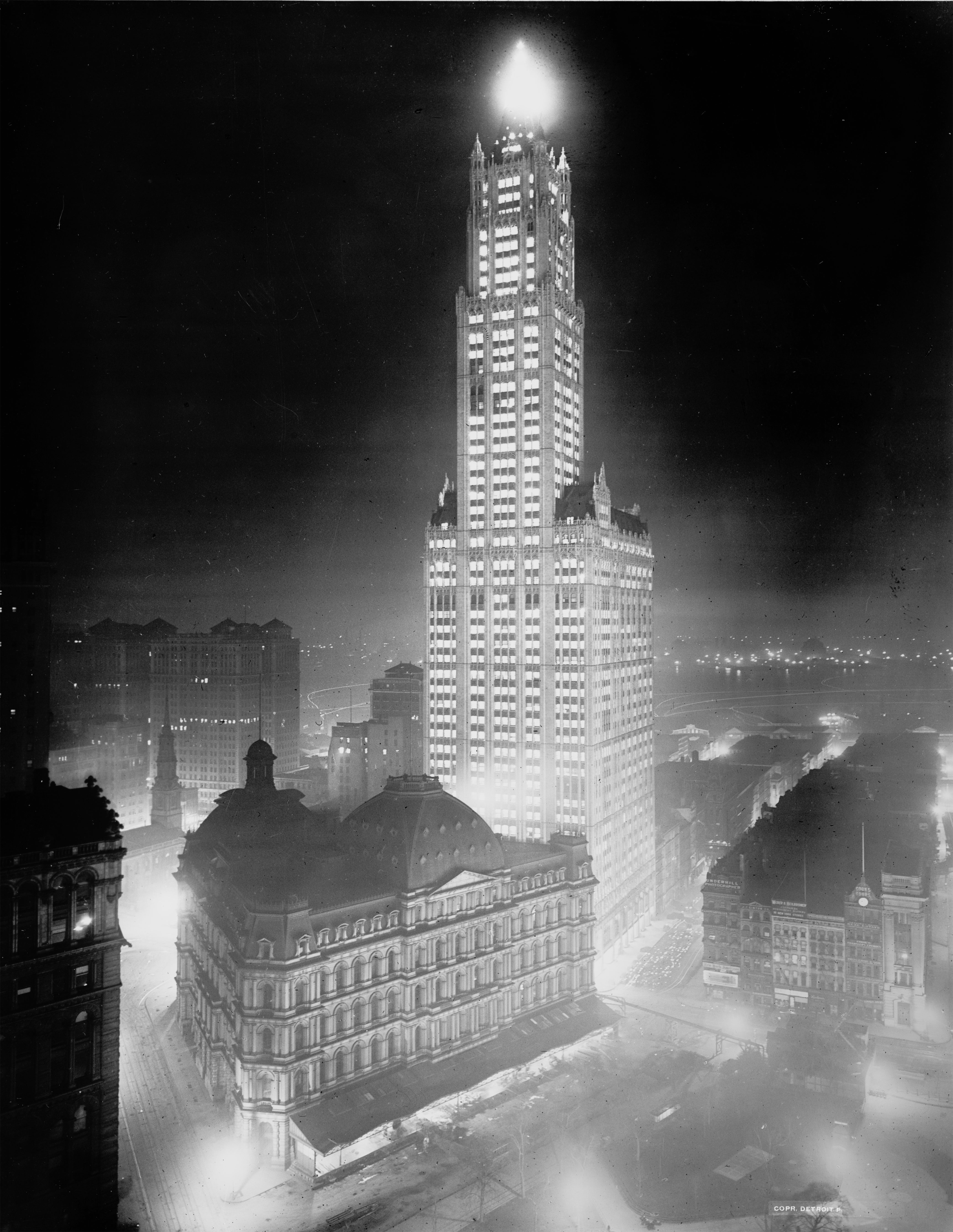 The Woolworth Building in New York, the tallest building in the world from 1913 to 1930