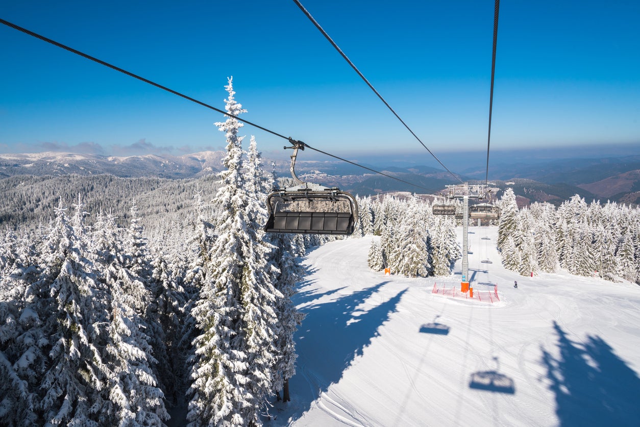 The nearest major town to Pamporovo is Chepelare, around 10km away