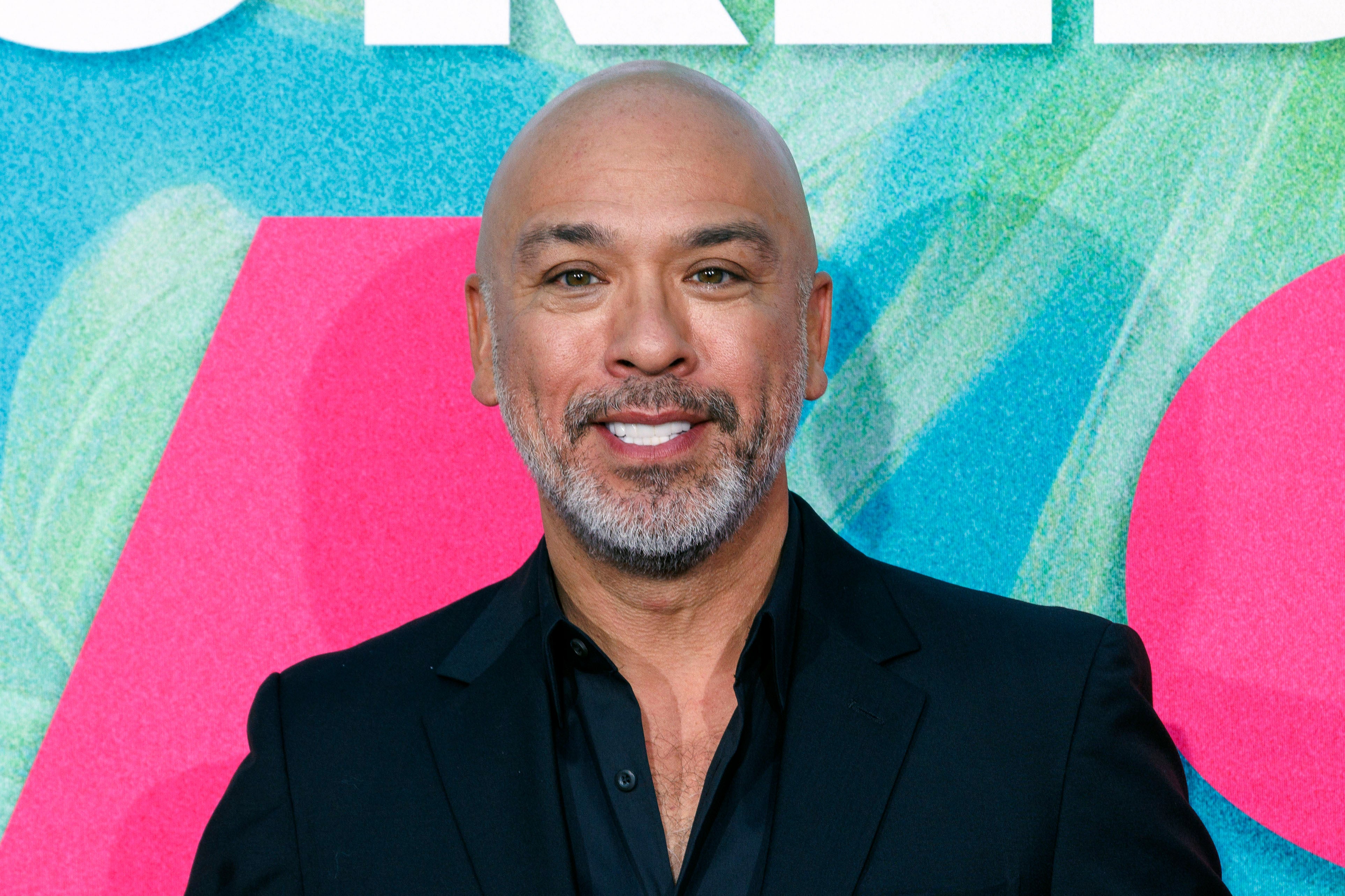 Jo Koy will host the Golden Globe Awards 2024