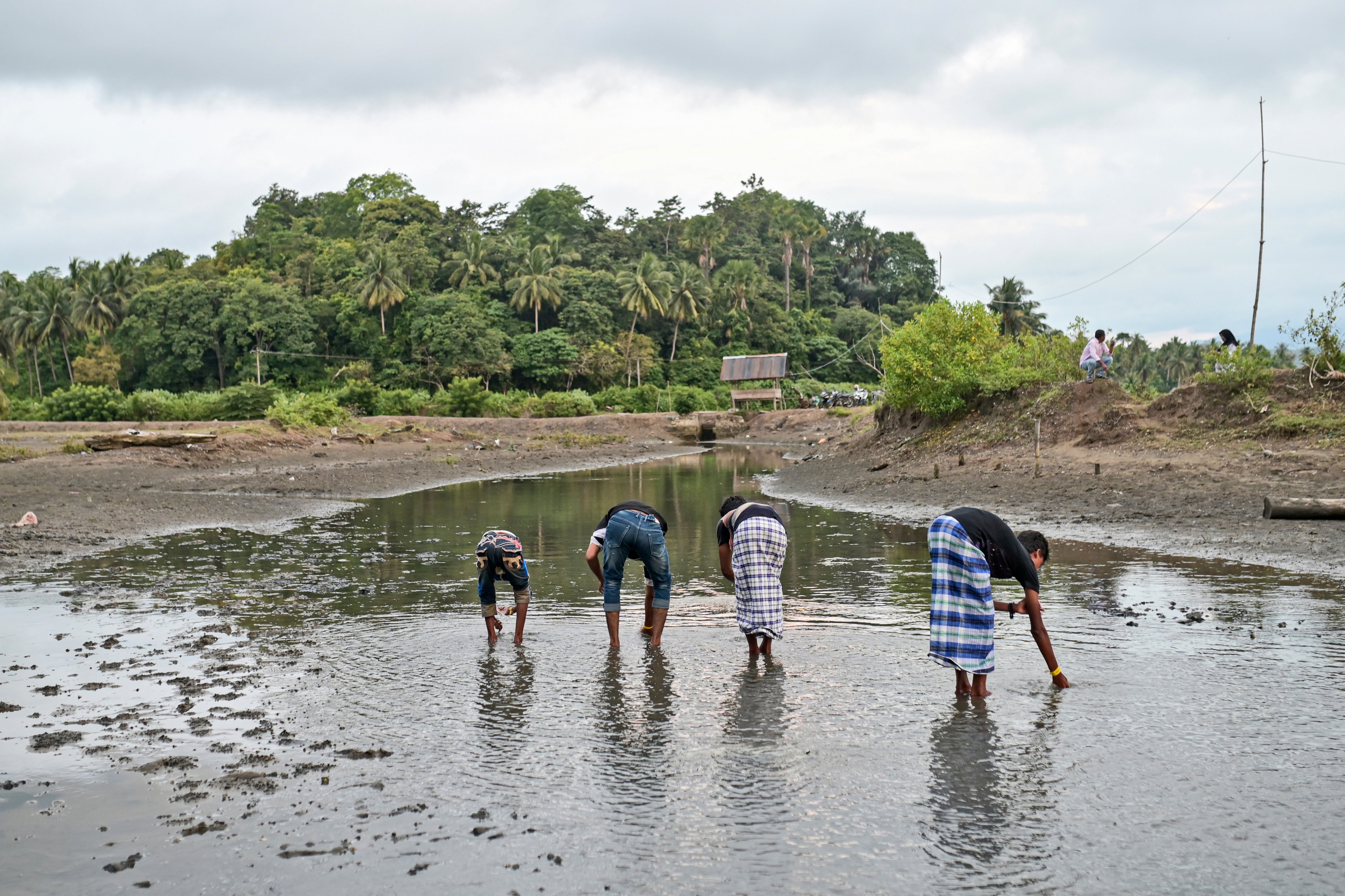 Indonesia Rohingya Lost At Sea