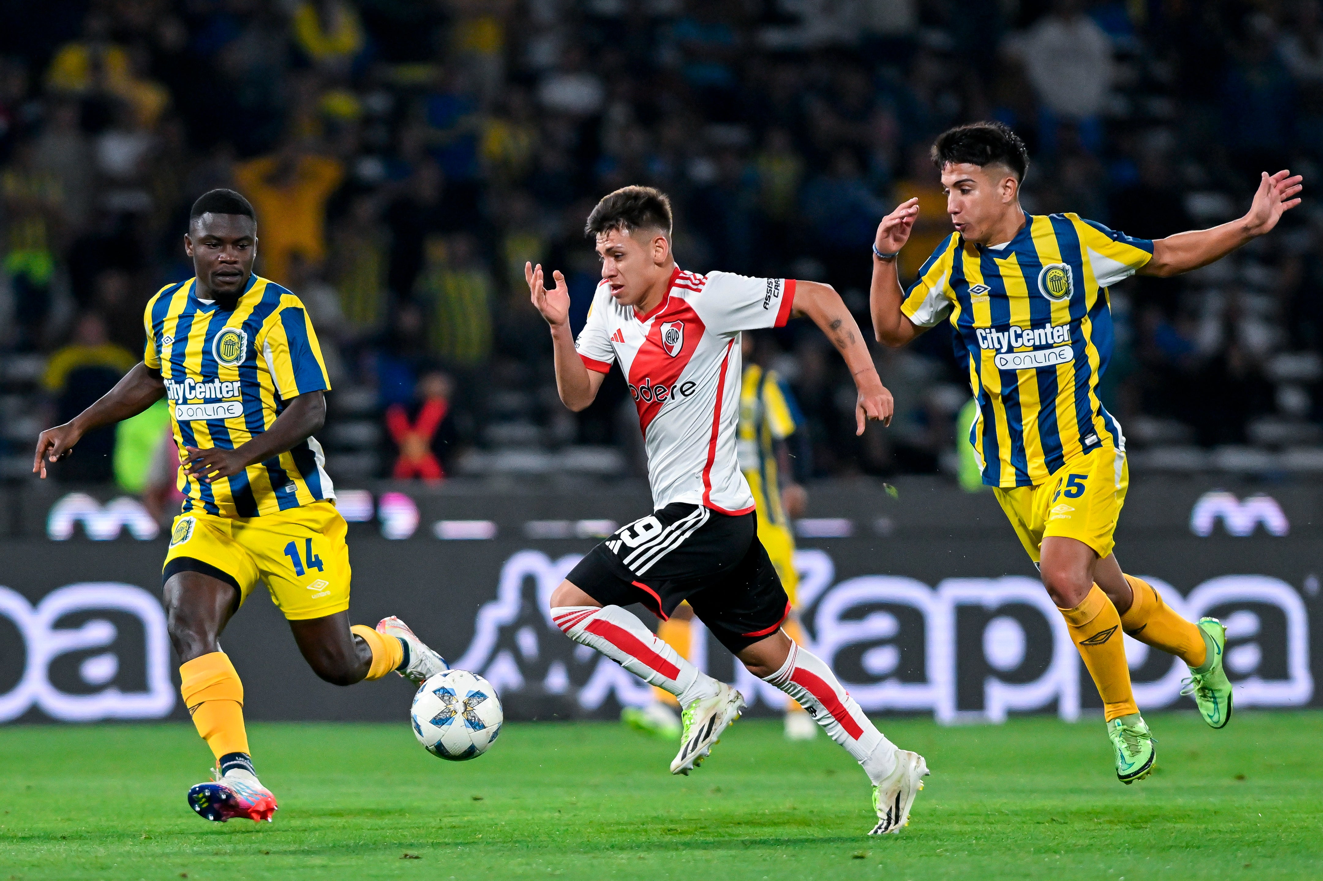 Echeverri of River Plate controls the ball