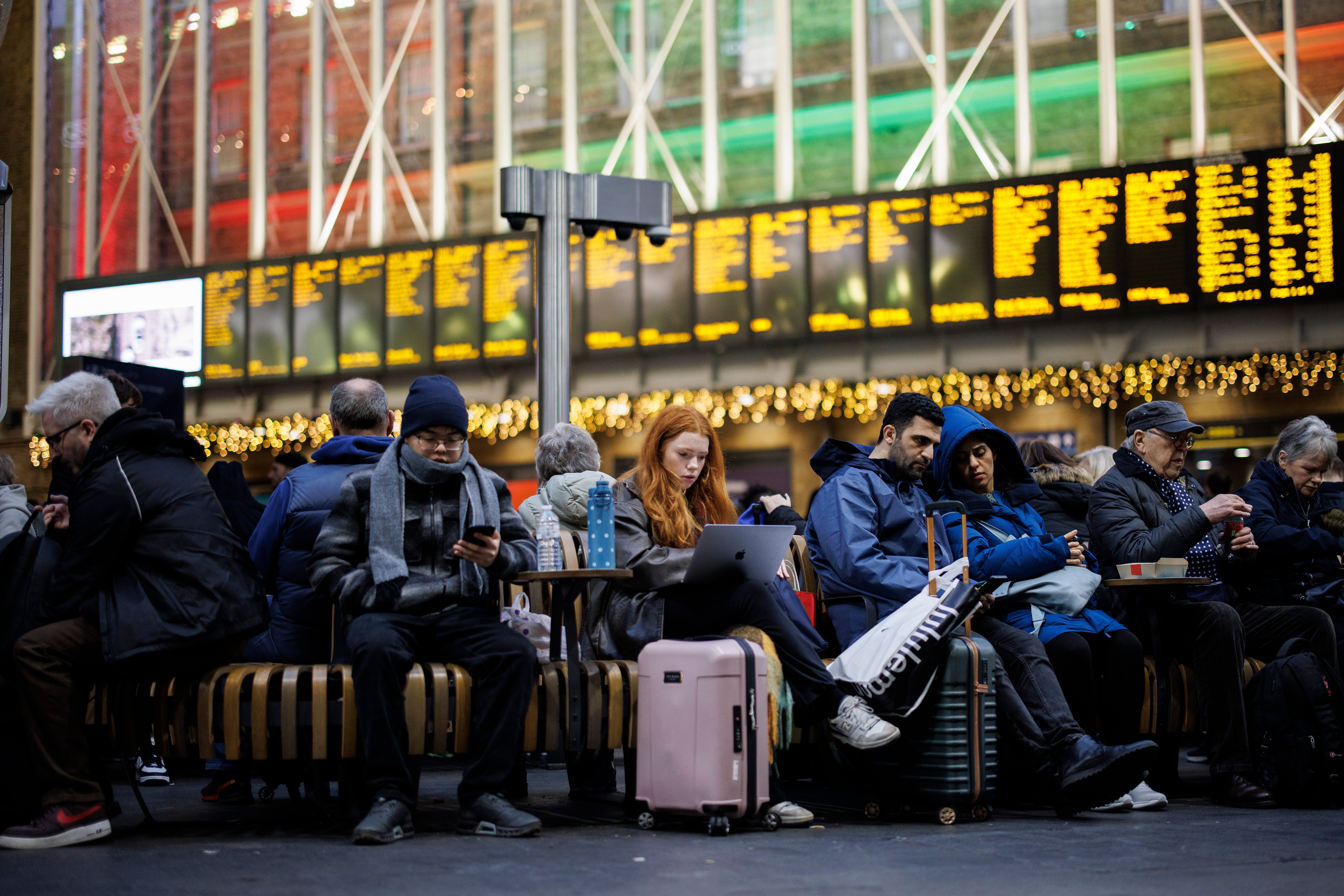 Trainline reveals which day the train carriages will be packed and stations will be swarmed this Christmas