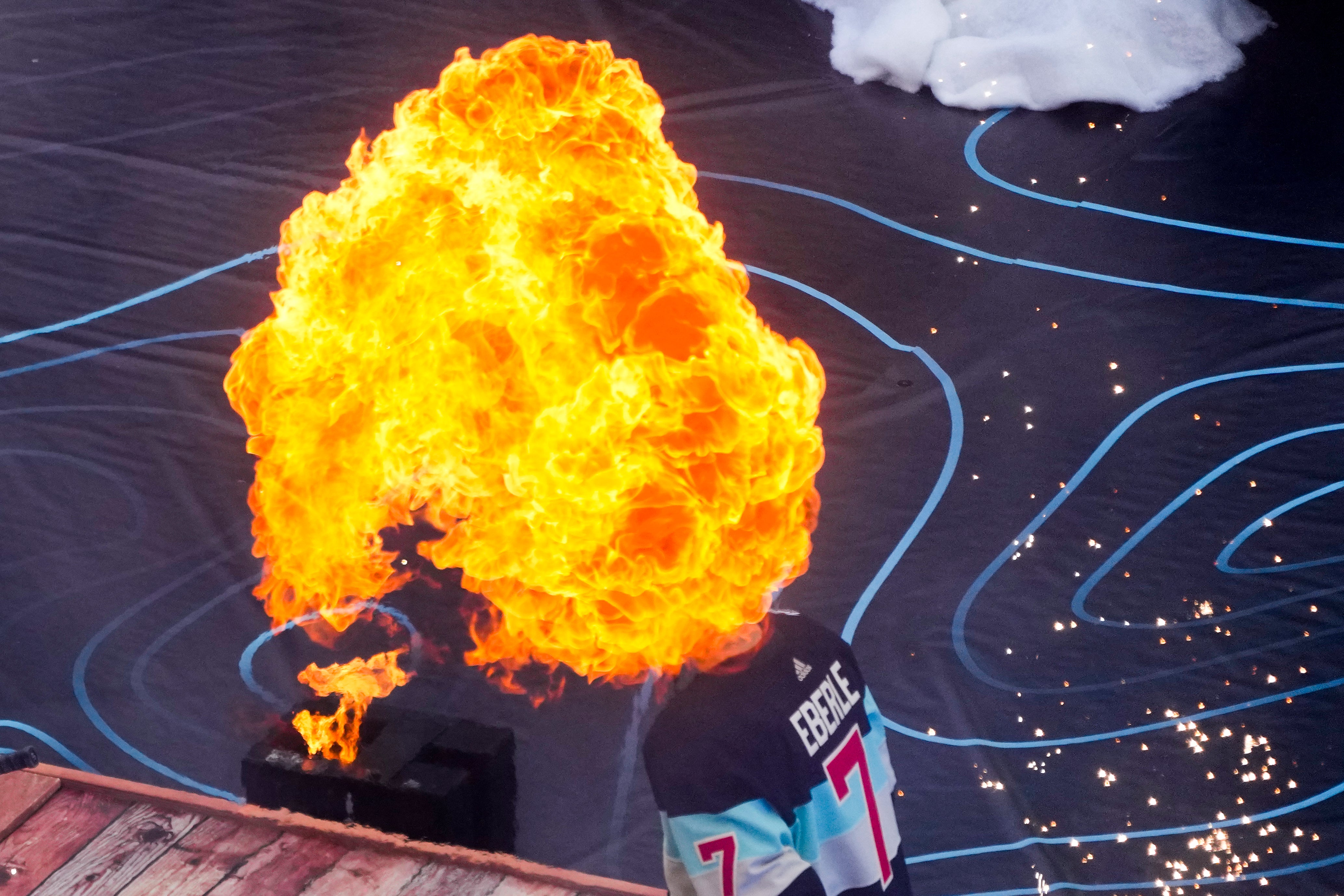 Winter Classic Golden Knights Kraken Hockey