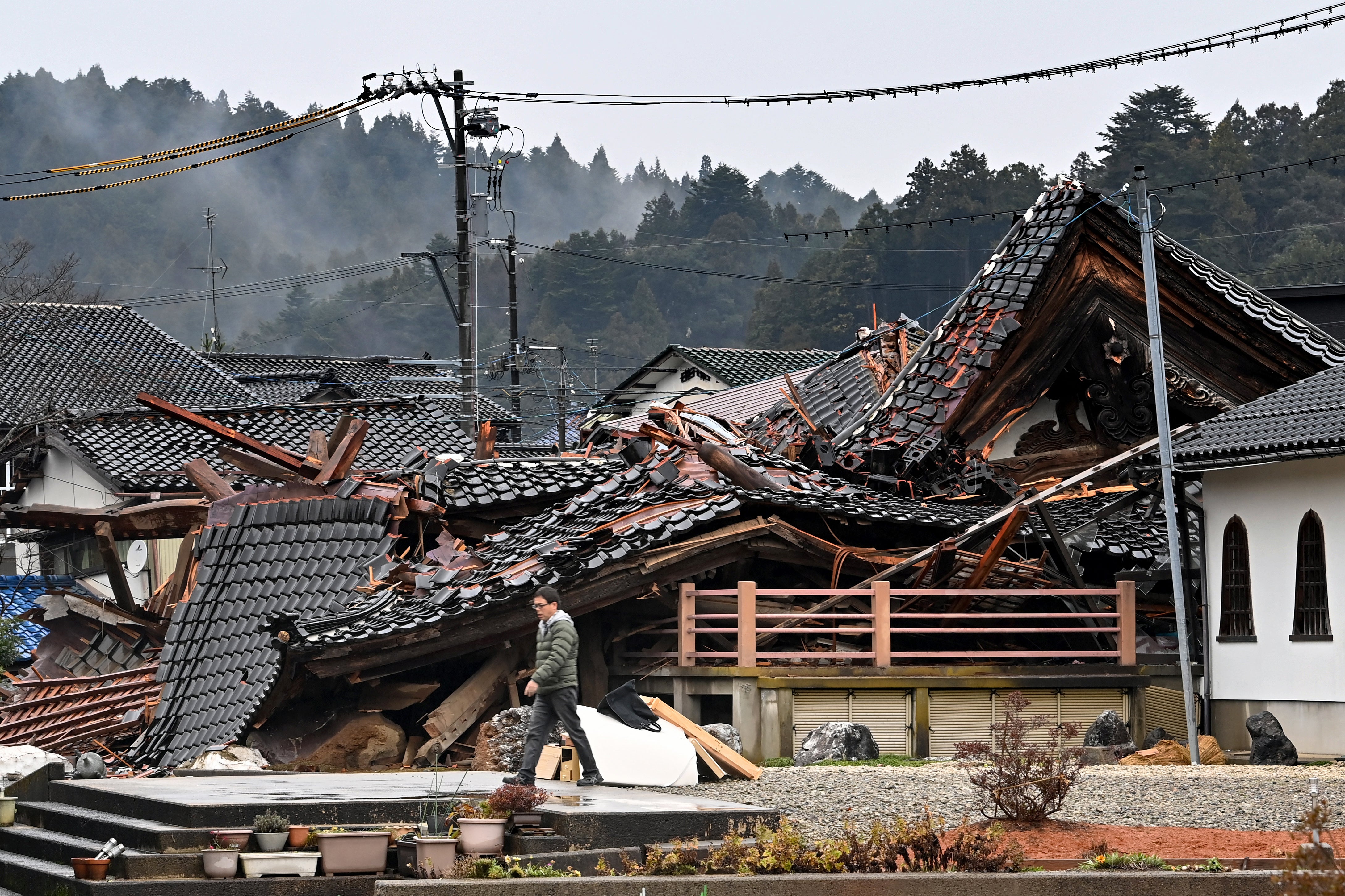 A collapsed house in Anamizu Town, Ishikawa prefecture