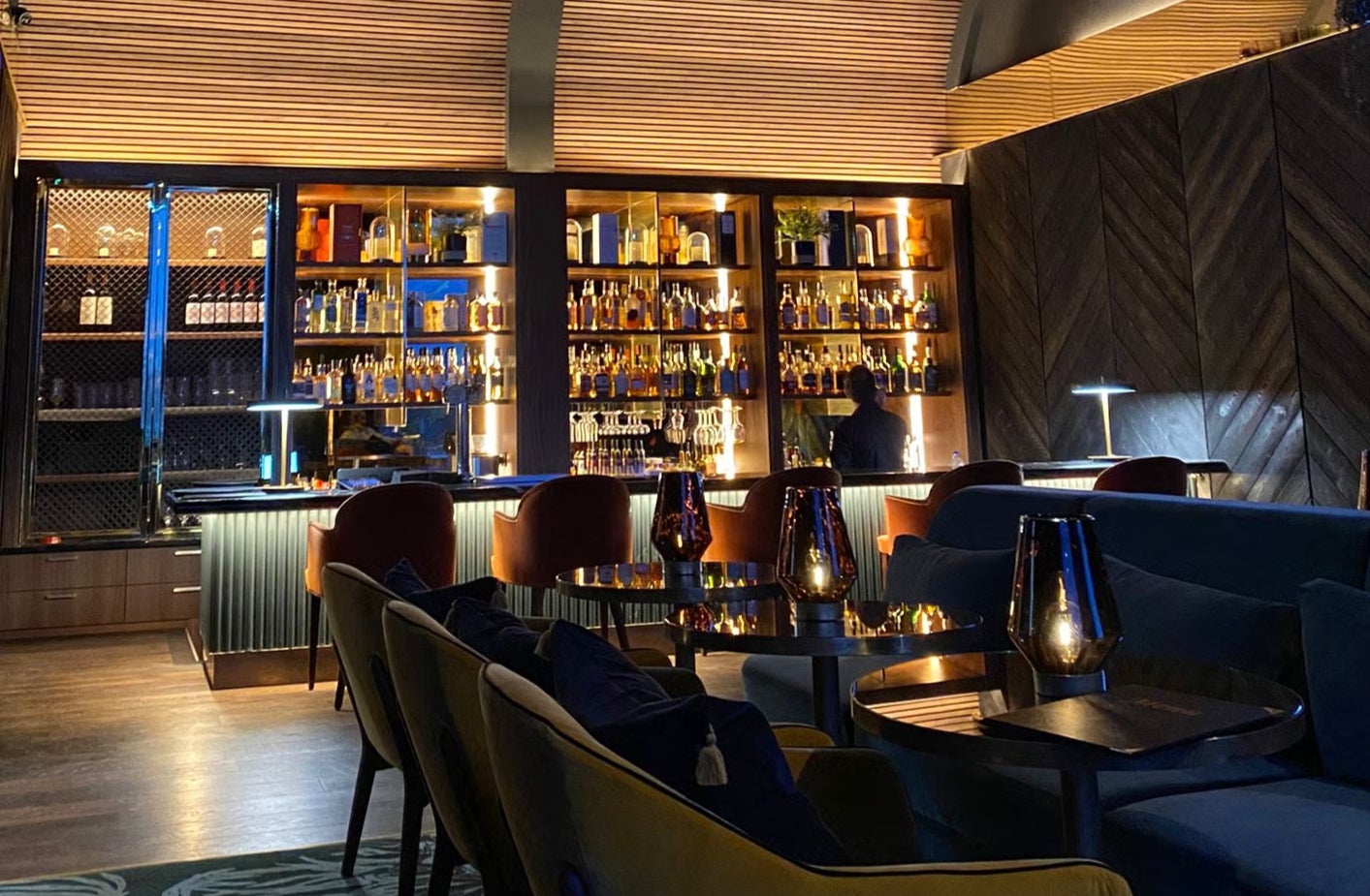 The hotel’s Whisky Hide Bar brings a London cocktail bar vibe to the Highlands