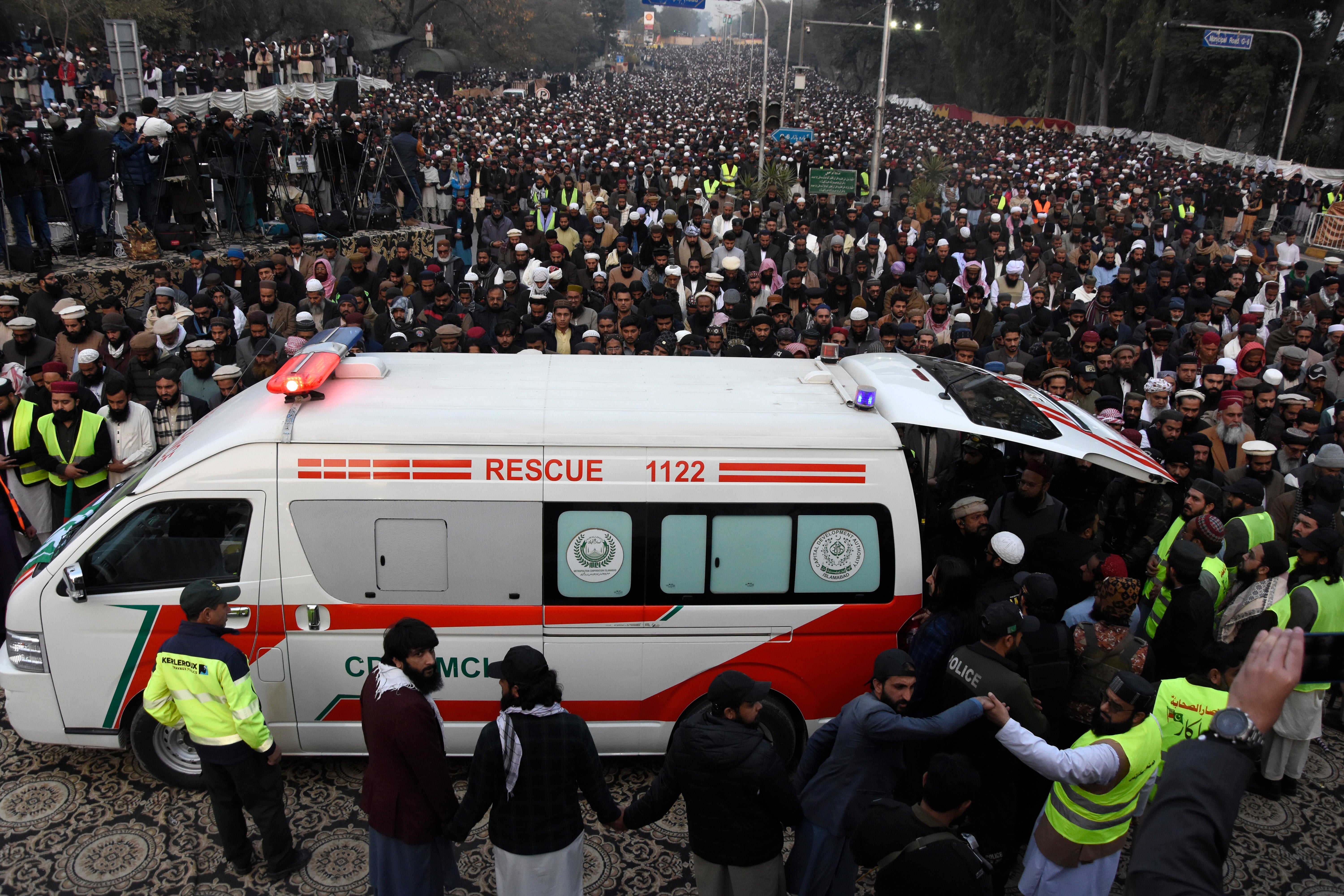 Pakistan Cleric Killed