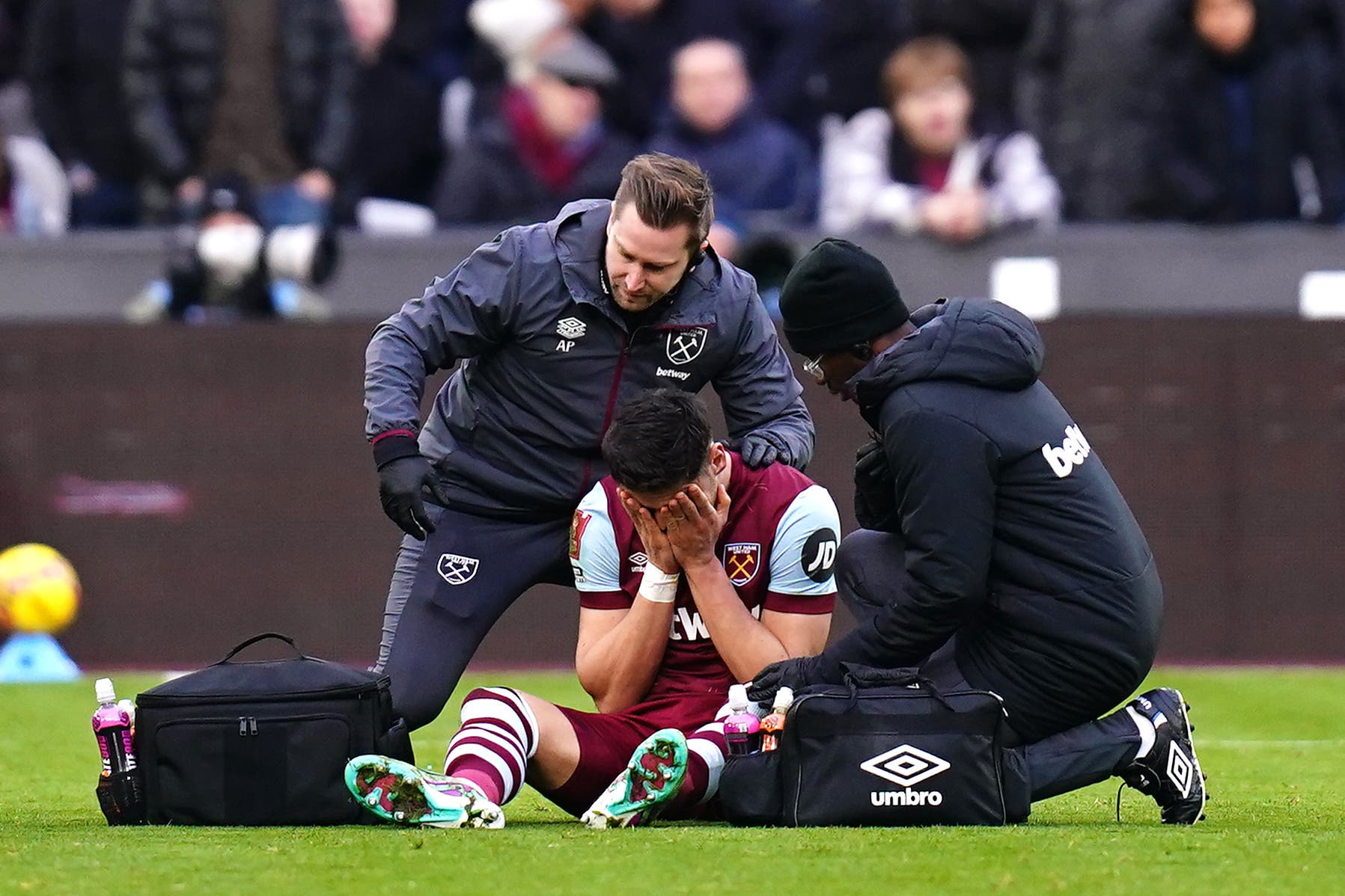 Konstantinos Mavropanos was forced off through injury (John Walton/PA)