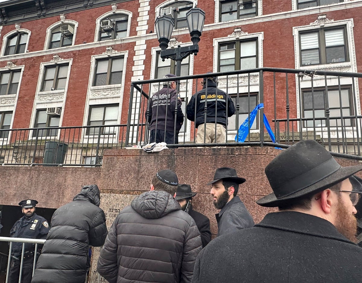 Synagogue Tunnel Arrests