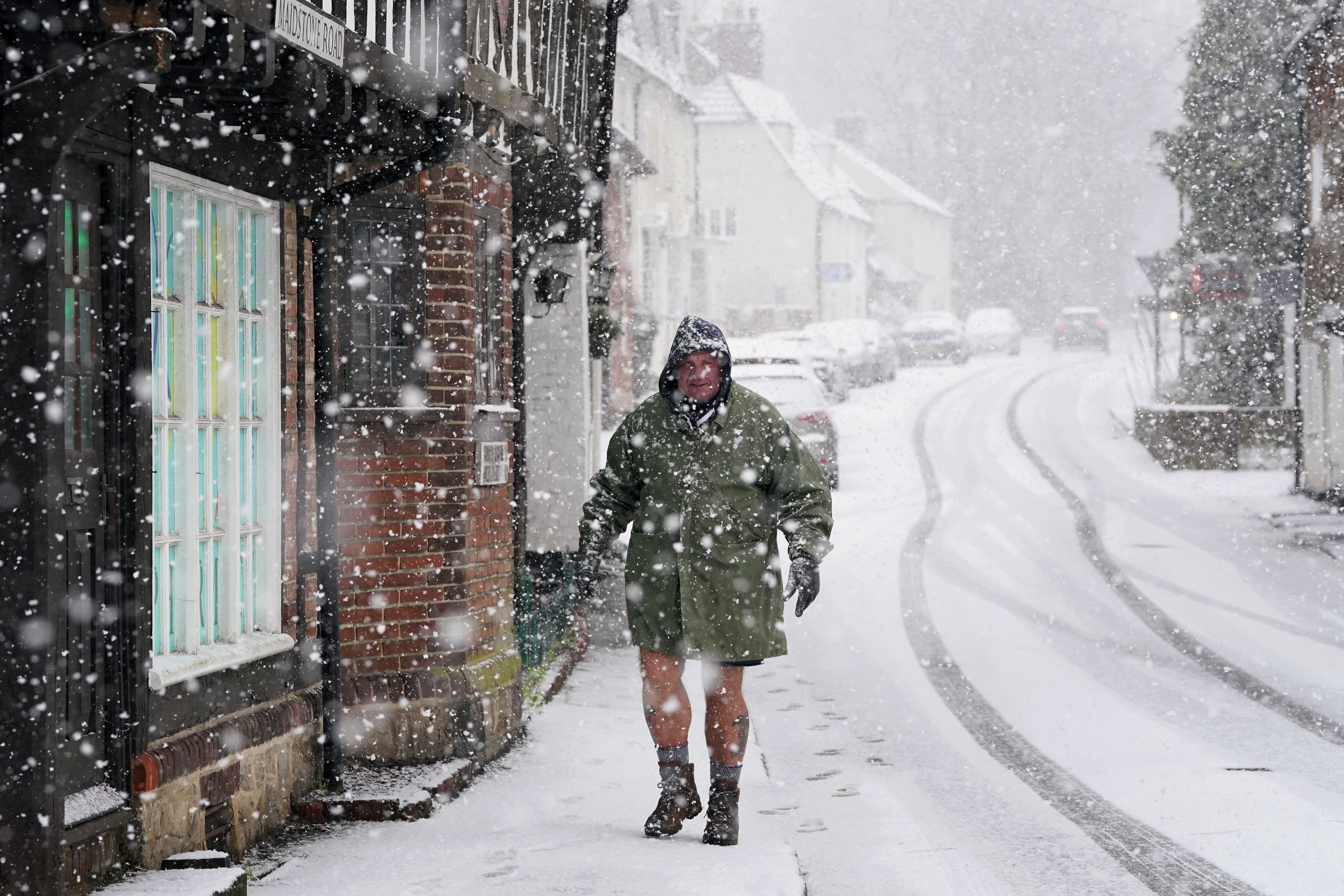 A northerly airflow will bring arctic air to the UK from Sunday, with snow showers focused around Northern Ireland and northern areas of Scotland