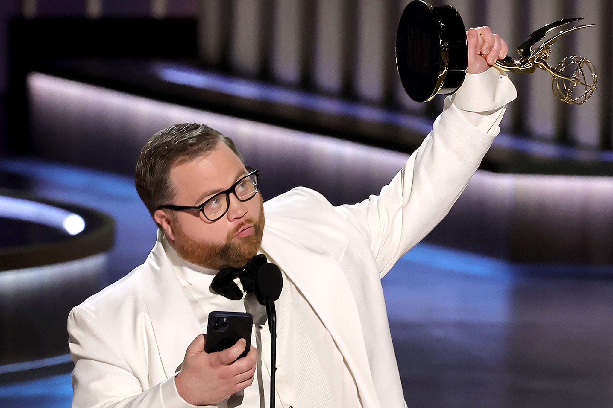 Deliciously deadpan: ‘Black Bird’ winner Paul Walter Hauser raps his way through his acceptance speech